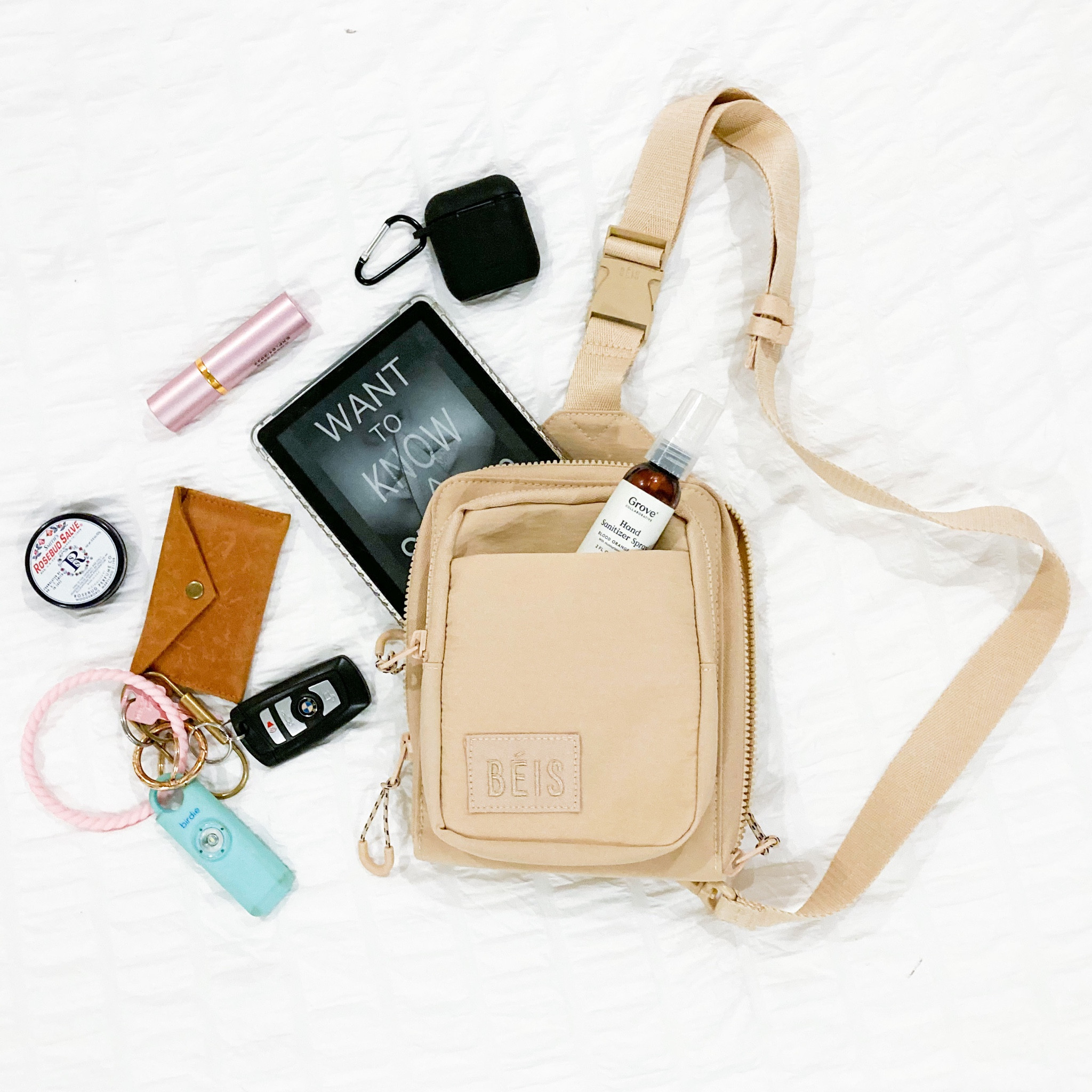 Just got my new Beis Sport Sling 🤍

Béis Sport Collection • Crossbody • Travel Essentials • What’s in My Bag • Purse • Lululemon Belt Bag • Wallet • Kindle 

#competition #LTKfit

#LTKtravel #LTKFind