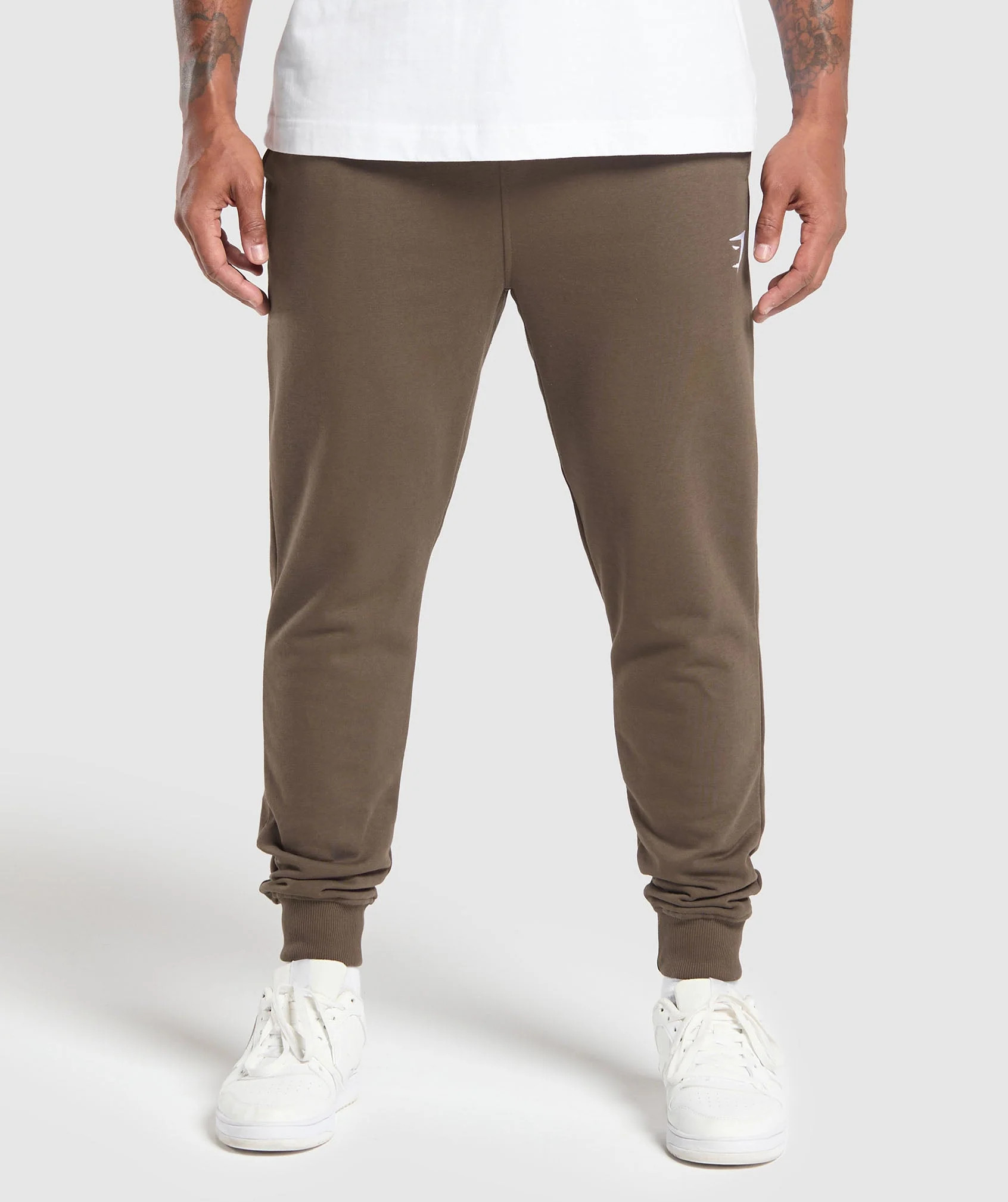 Gymshark Crest Joggers - Walnut Brown | Gymshark US
