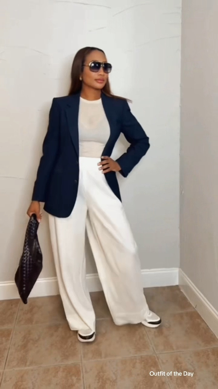 Layering season is here 🍂 A blazer over your favorite top instantly takes your look from simple to chic — perfect for those cool mornings and warm afternoons. #FallLayers #TransitionalStyle #BlazerSeason #FallOutfitInspo #ChicAndCozy #OOTDFall #EffortlessStyle #LayeredLook #FallFashionEdit #StyleForEverySeason 

layering outfits for fall
	•	how to layer a blazer
	•	transitional fall outfit
	•	chic layering ideas
	•	layered neutral outfit
	•	fall layering fashion
	•	effortless layered look
	•	blazer layering tips
	•	capsule wardrobe essentials
	•	smart casual layering

#LTKStyleTip #LTKOver40 #LTKWorkwear