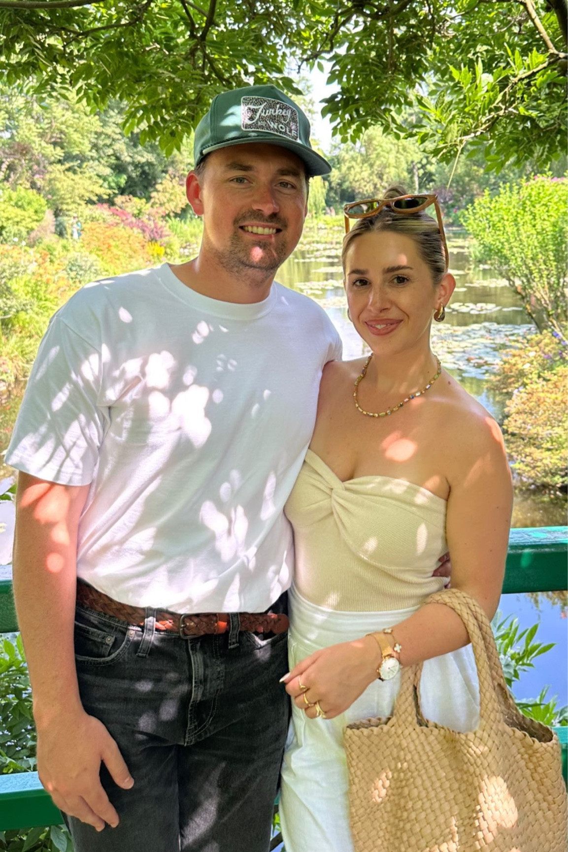 Beige strapless knit top (xs, runs a little big), white linen trousers (small short, tts)
France outfit idea 
Europe outfit 
