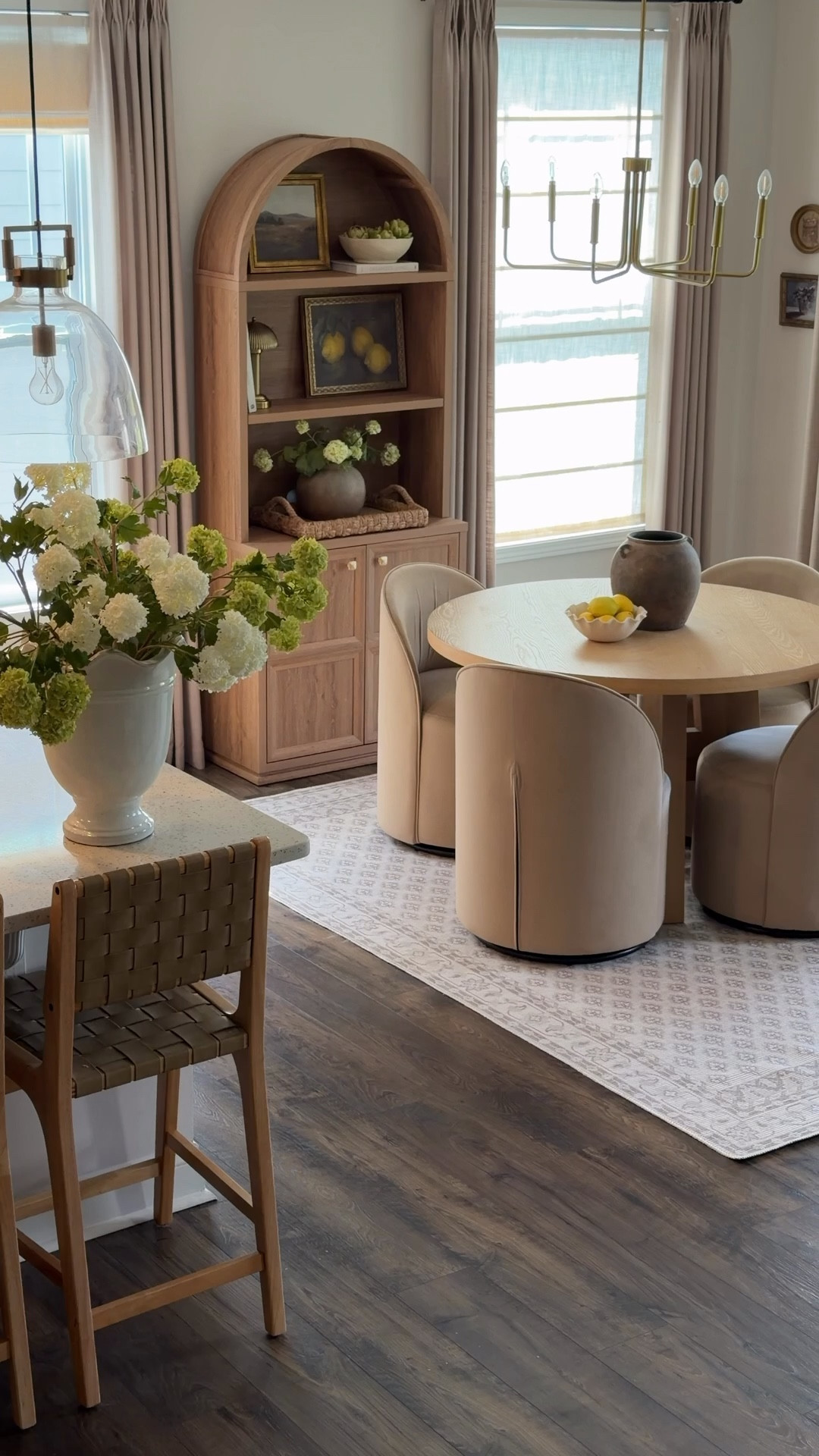 Breakfast nook and kitchen 

#LTKHome