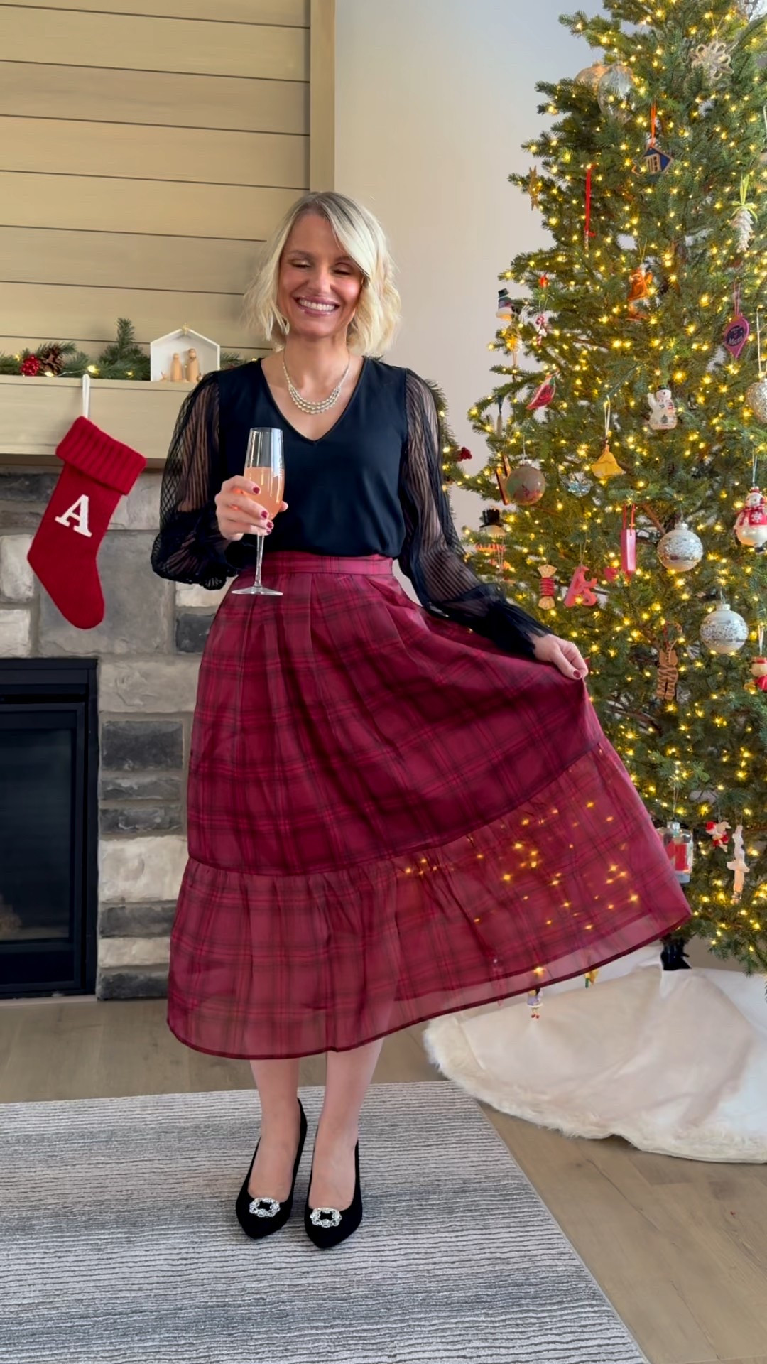 I LOVE this plaid skirt holiday outfit from Gibsonlook! Skirt is 50% off! Use code: THRIFTYWIFE10 at checkout for 10% off regular priced items!
Top- xxsmall | skirt- xxsmall (don’t size down) 

#LTKSaleAlert #LTKHoliday #LTKCyberWeek
