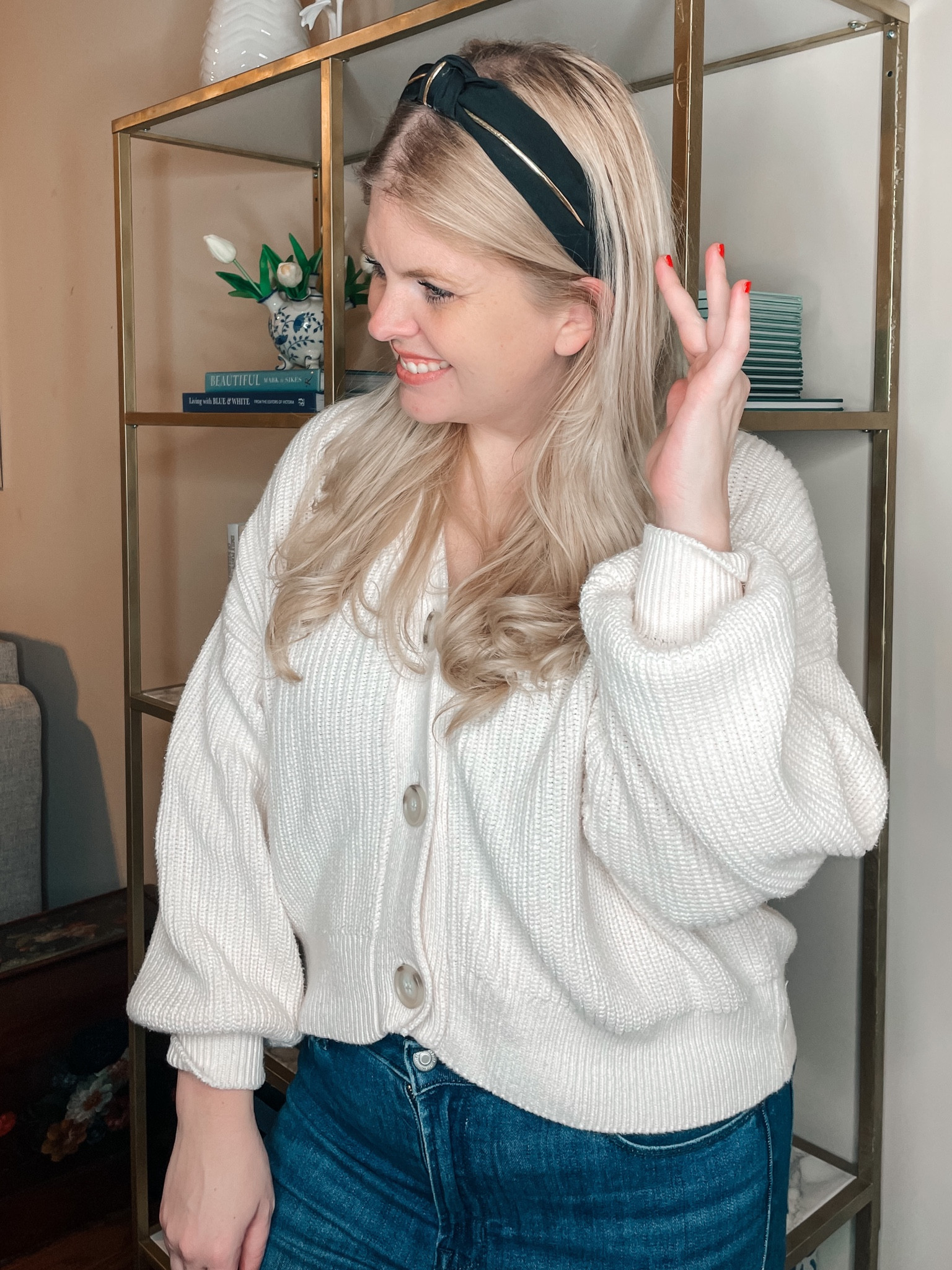 Black knotted headband with gold accent! So pretty for spring.

#LTKbeauty #LTKunder50 #LTKFind