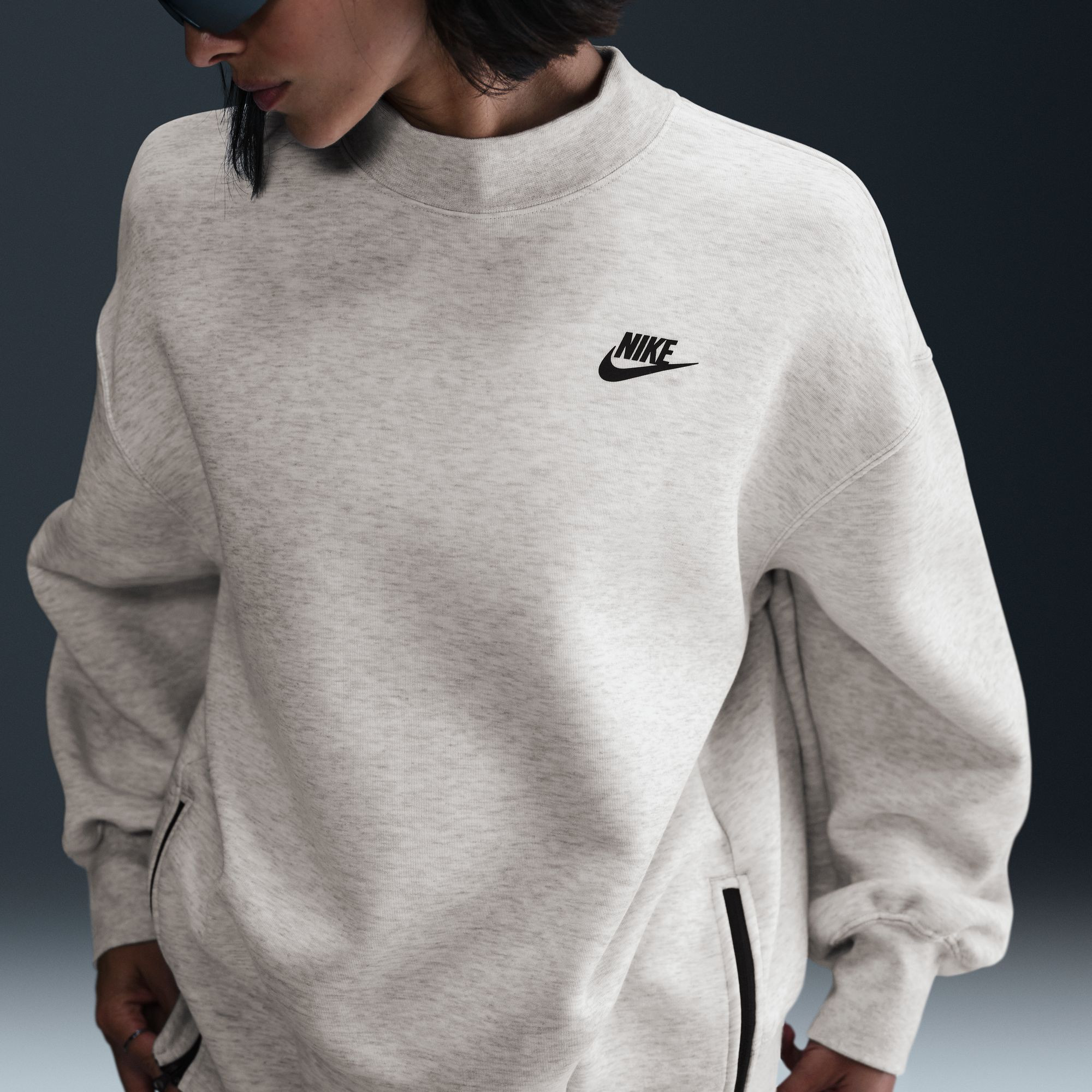 Nike Women's Sportswear Tech Fleece Oversized Crew-Neck Sweatshirt, XXL, Light Grey | DICK'S Sporting Goods