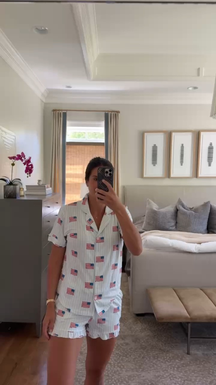 the perfect pjs for memorial day!

Tts: M

In my jammers, pjs, pjs for moms, mom pjs, mom pj set, pj set for women, pj set for her, kids pjs, kids pj sets, boys pjs, Memorial Day pjs, Fourth of July pjs, American pjs, boy mom, grace white

#LTKSaleAlert