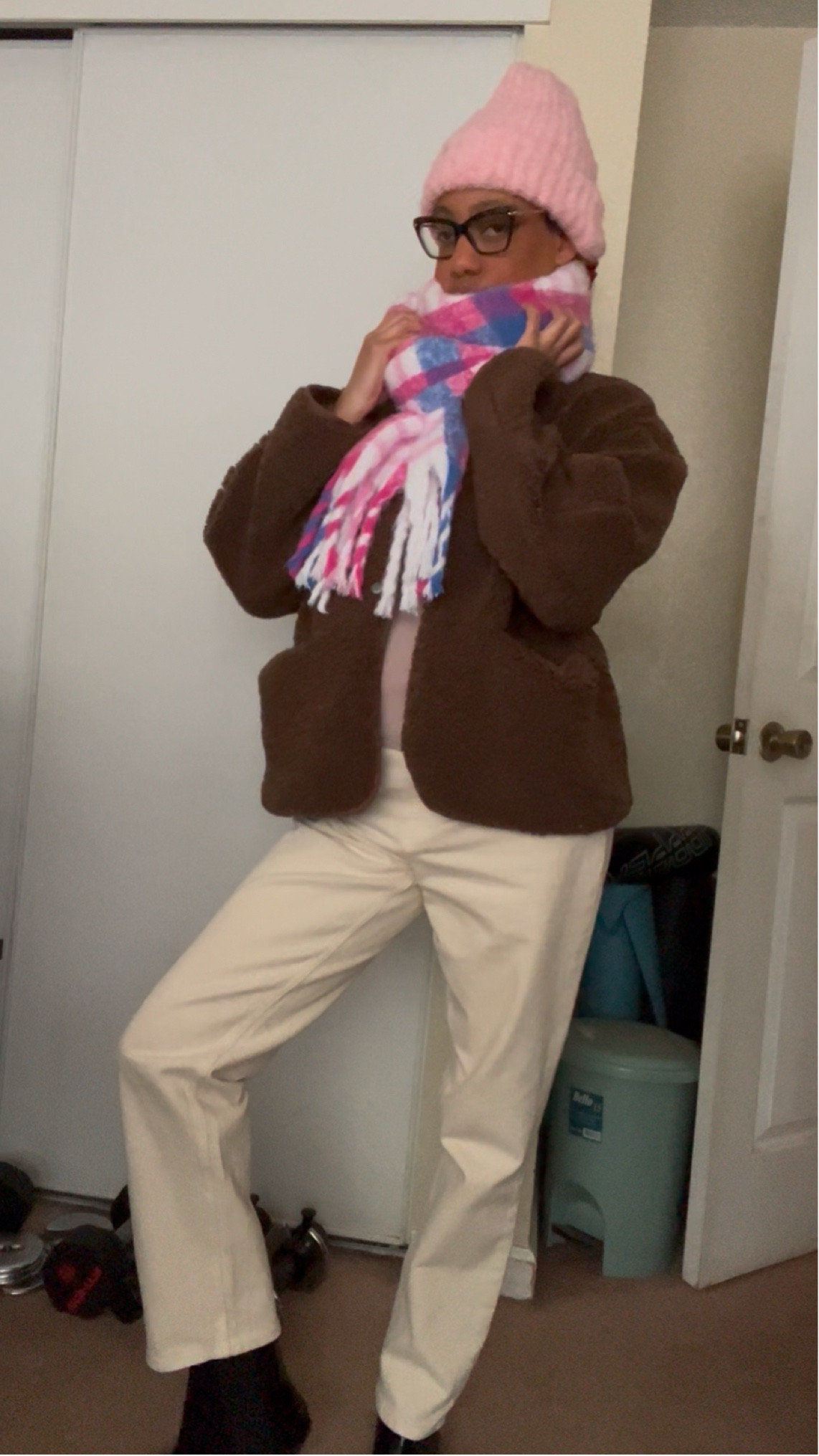 Winter Outfit

Teddy fleece jacket @HM
Mock neck rib mushroom brown @oneractive 
Tan jeans 90s straight leg 
Scarf  @stevemadden 
Pink beanie @stevemadden 
Black boot @HM  

#LTKStyleTip #LTKU #LTKFindsUnder50