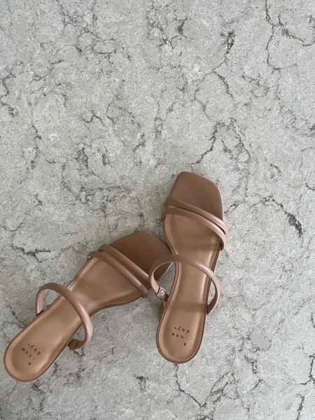 Obsessed with these $35 heels. And love that they come in wide sizes 👌🏻

Spring heels, sandals, target finds, nude, neutrals, spring style

#LTKshoecrush #LTKSeasonal #LTKfindsunder50