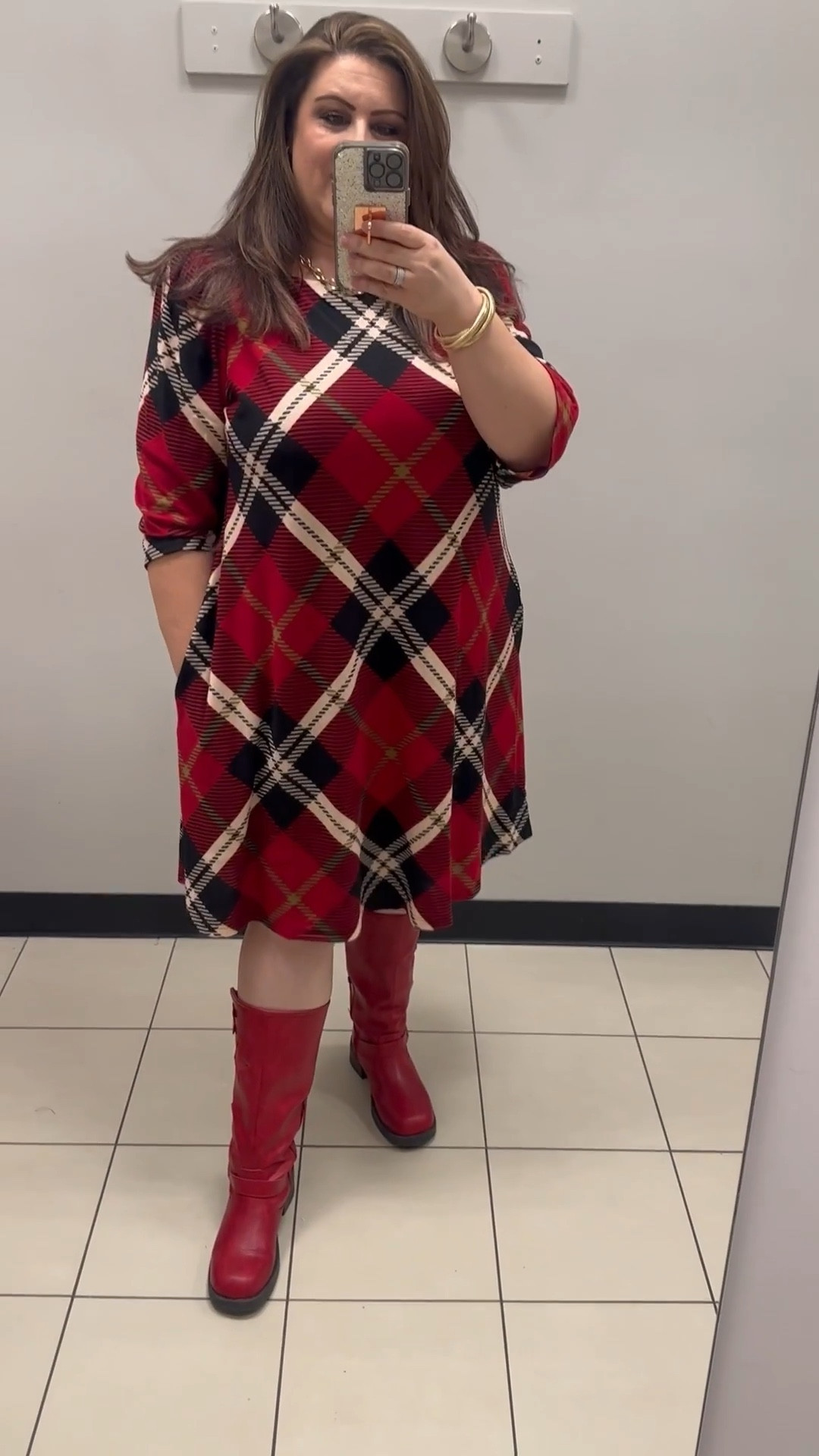 Plaid & pockets… somebody pinch me to make sure I’m not dreaming ❤️

This stretchy plaid fabric pattern is so flattering. The dress comes in different colors too. You know I also love me some pockets & it’s lined underneath too so there is no worry of anything showing through the fabric. Perfect for the winter season. 

This dress delivers both comfort & class at the same time. I’ve paired it with my new favorite wide calf red boots that are now on sale for (under $20!).

For ref. I’m a 5’4, a size 18 & 215pds. I am wearing a size 2X in this dress so it fits true to size. 


#plaiddress #winterootd #winteroutfit #plussizestyle #plussizefashion #fashionover40 #fashionover50 #styleover40 #styleover50 #midlifestyle #midsizestyle #midsizefashion #plussizeplaiddress #midsizeplaiddress #size18 #size20 #size16 #size14 #curvy #curvystyle #curvyfashion #stylingcurves 

#LTKPlusSize #LTKHoliday #LTKMidsize
