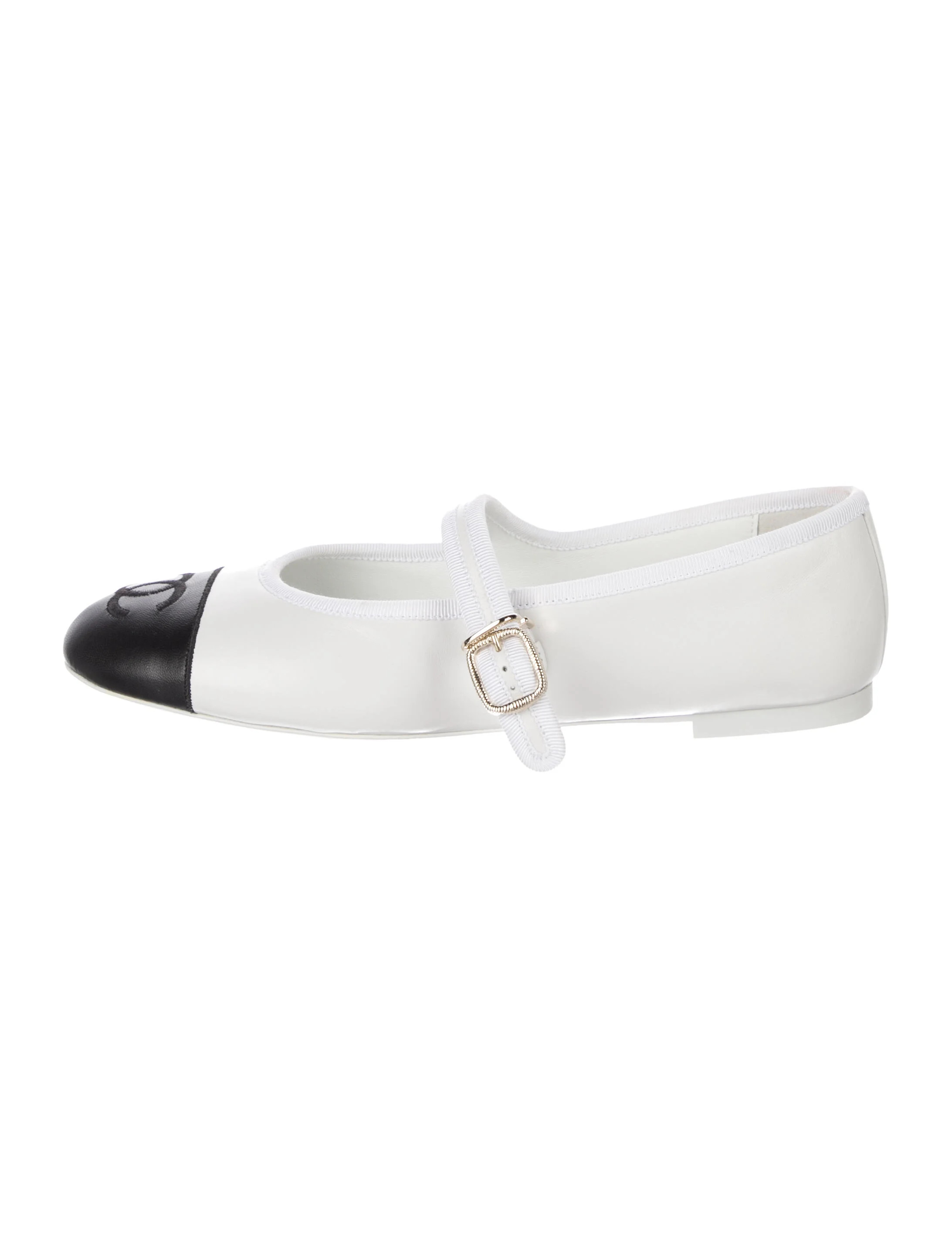 Chanel 2025 Interlocking CC Logo Mary Jane Flats - Black Flats, Shoes - CHA1415275 | The RealReal | The RealReal