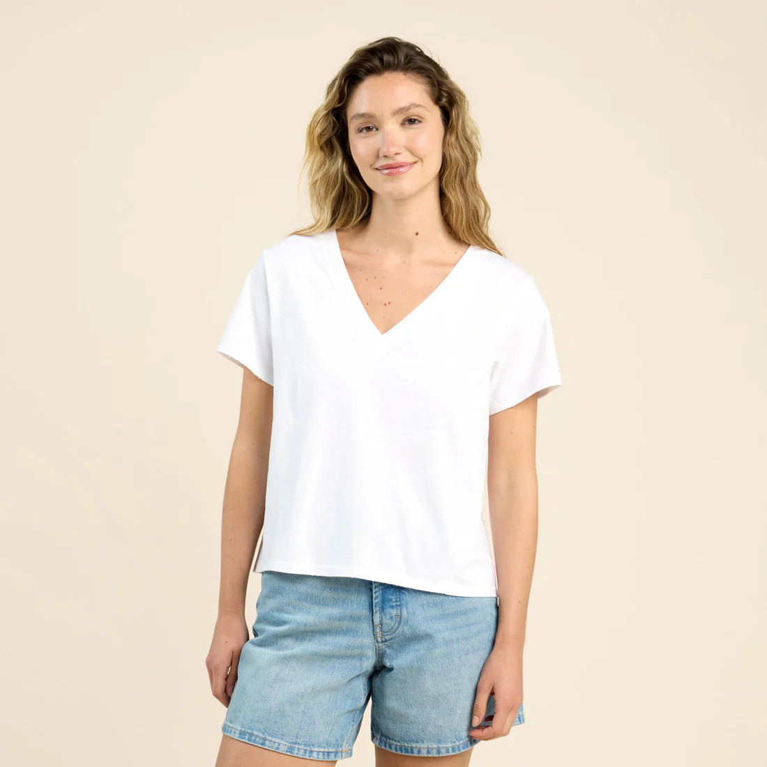 V-Neck Everyday T-Shirt | Nuuds US