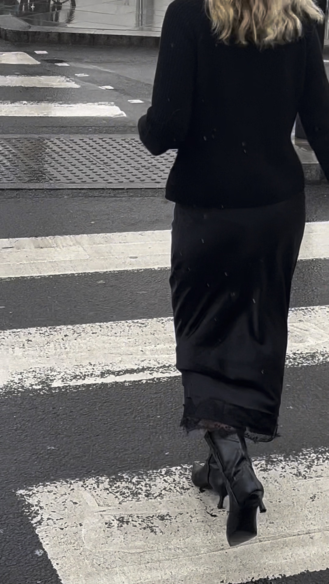 Cashmere jumper, slip skirt, all black look, Vancouver clutch, demellier bag, croc clutch, silk skirt, celine sunglasses, autumn outfits 

#LTKeurope #LTKuk #LTKstyletip