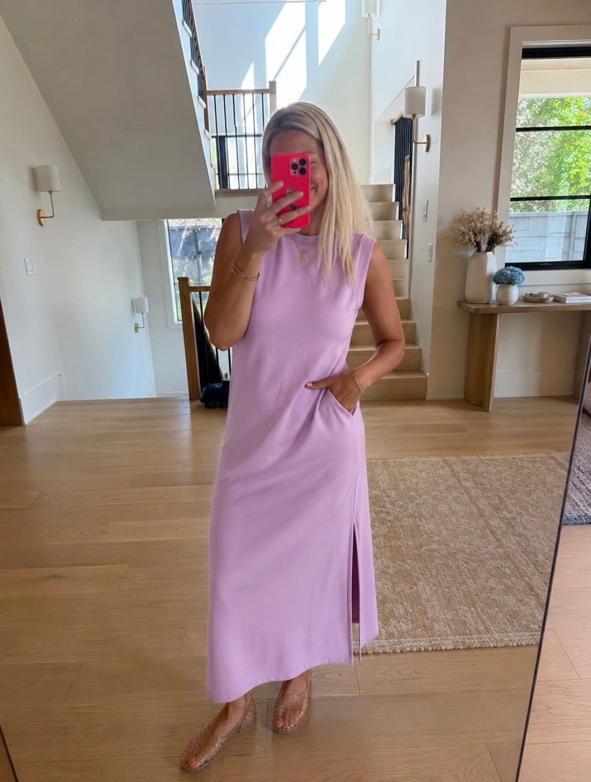 So confused why this is only $10?!! Love this fabric