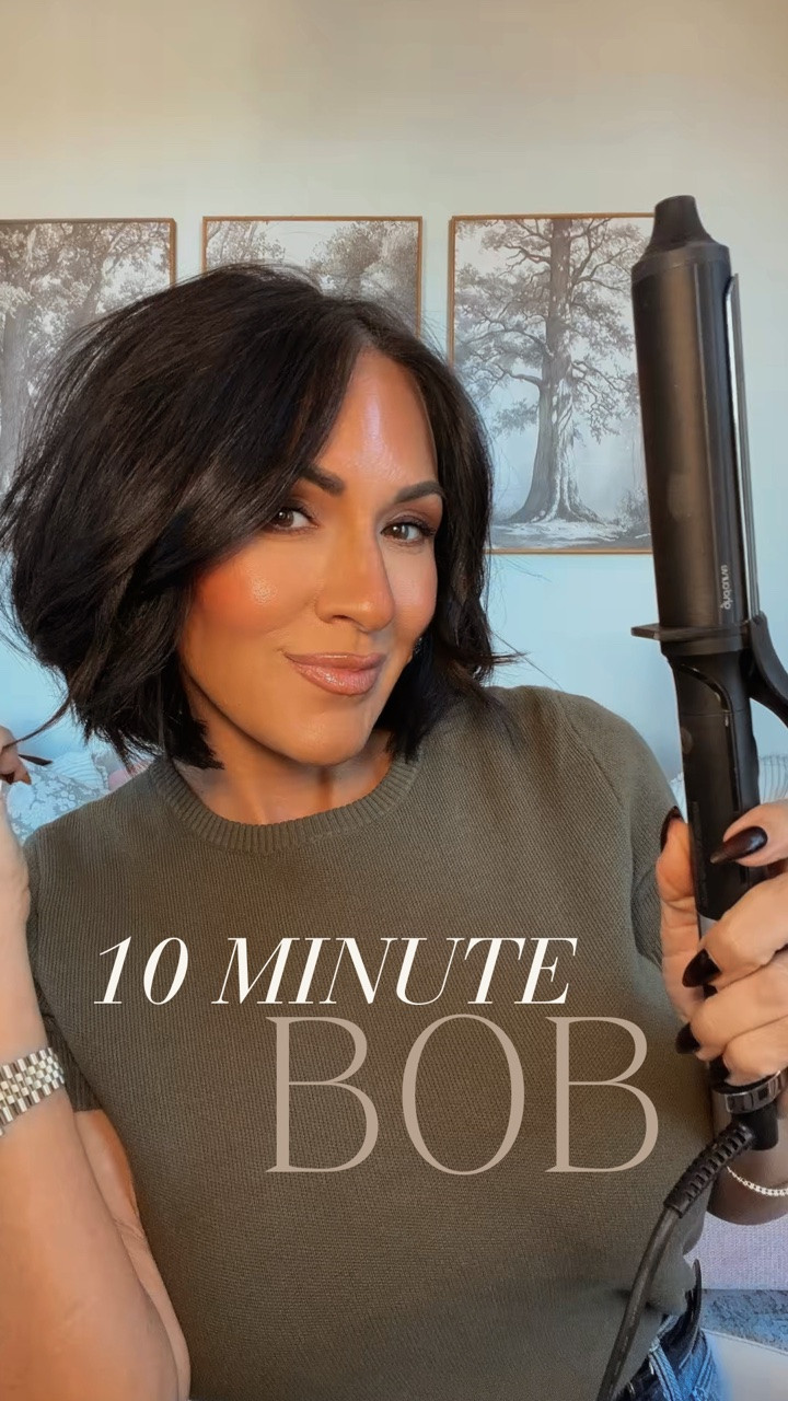 New hair means figuring out a whole new routine 😂 but I think we’ve officially got her figured out. This is exactly how I’ve been styling my bob and it takes me about 10 minutes. Easy, a little undone, and SO much volume.

Okay… are we keeping the bob for a while?! 👀