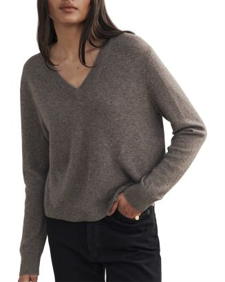 Flynn Cashmere V Neck Sweater | Bloomingdale's (US)