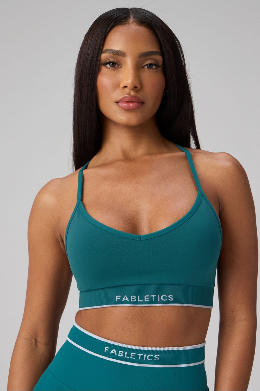 Seamless V-Neck Low Impact Bra | Fabletics
