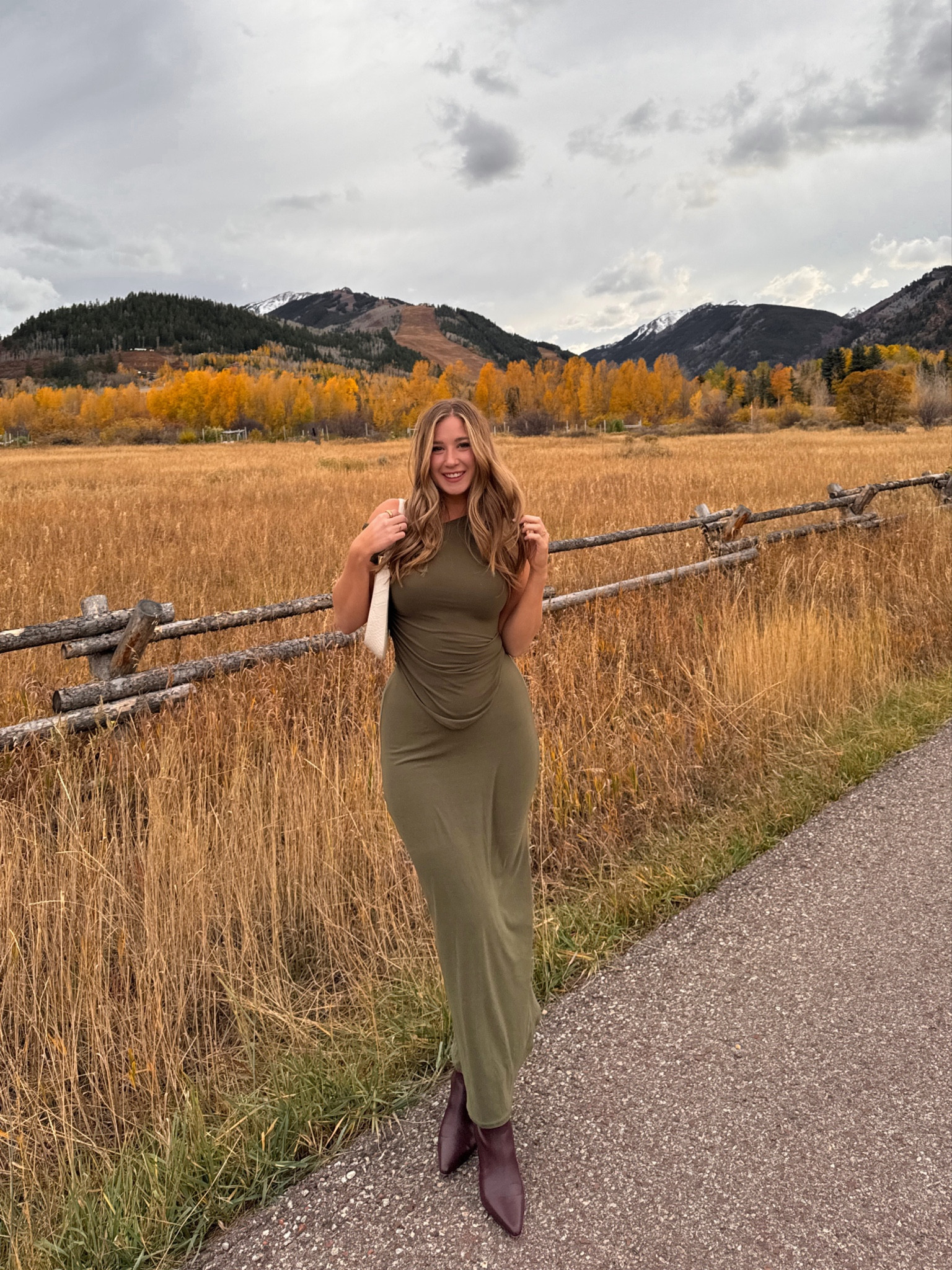 Birthday set link 

#LTKfindsunder50 #LTKSeasonal #LTKstyletip