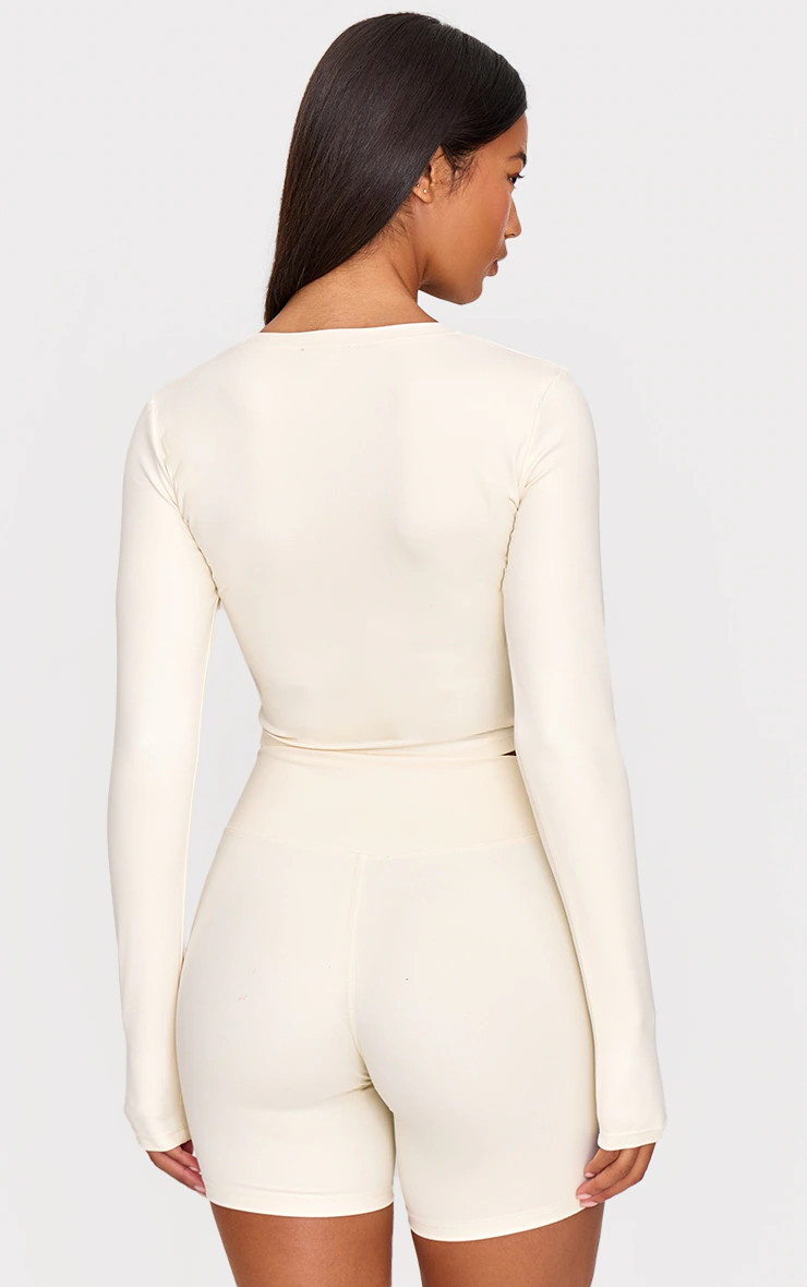 Bone Sculpt Long Sleeve Gym Top | PrettyLittleThing UK