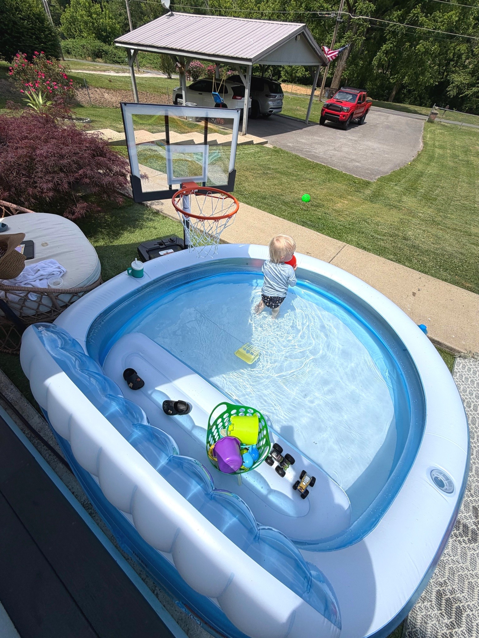 Soaking up all the fun on these sunny days in Kentucky! ☀️ linked our indoor/outdoor basketball hoop and our favorite inflatable pool! ⛱️☀️

#LTKSeasonal #LTKSwim #LTKKids