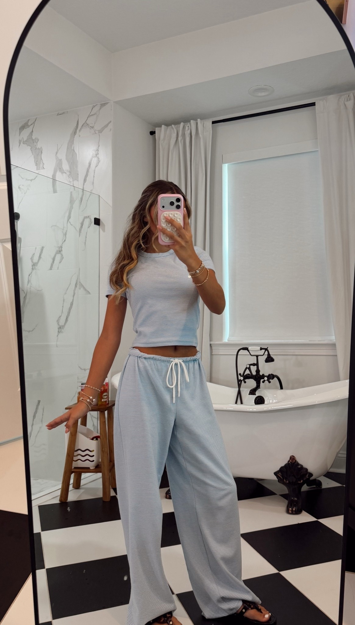 All Aritzia ✨



#LTKootd #LTKgrwm #LTKPetite