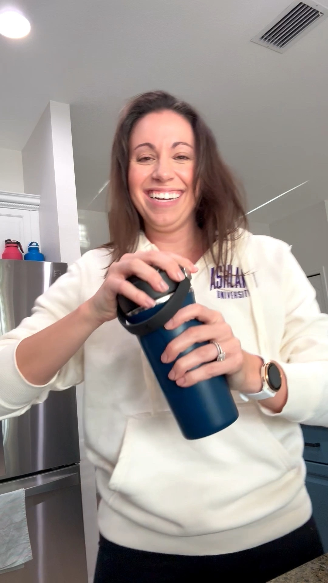 Hydroflask makes Kyle’s favorite shaker bottle! As a metal bottle, it lasts longer, doesn’t get that collagen/protein powder smell, and as you can see, stays sealed tight! Get different colors on hydroflask’s website! 

#LTKvlog #LTKselfcare #LTKActive