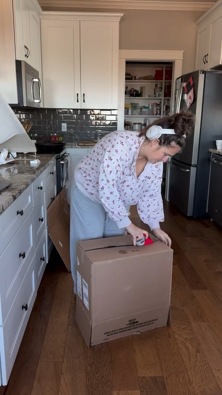Moving: Part 1



#LTKmomlife #LTKdayinmylife #LTKstorytime