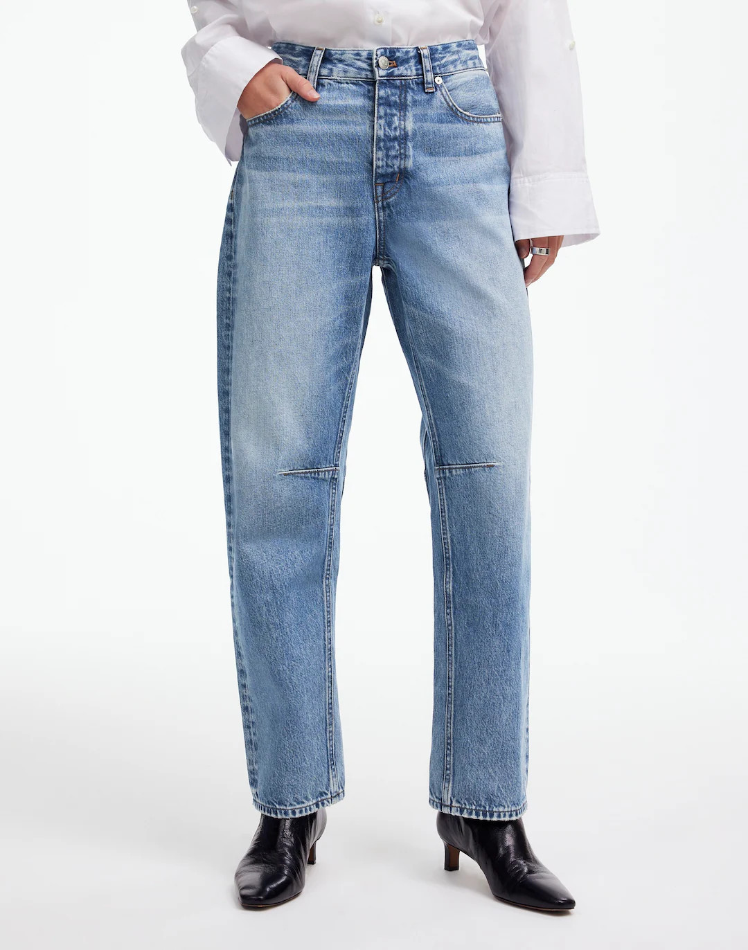 The Darted Barrel-Leg Jean in Dobbins Wash | Madewell