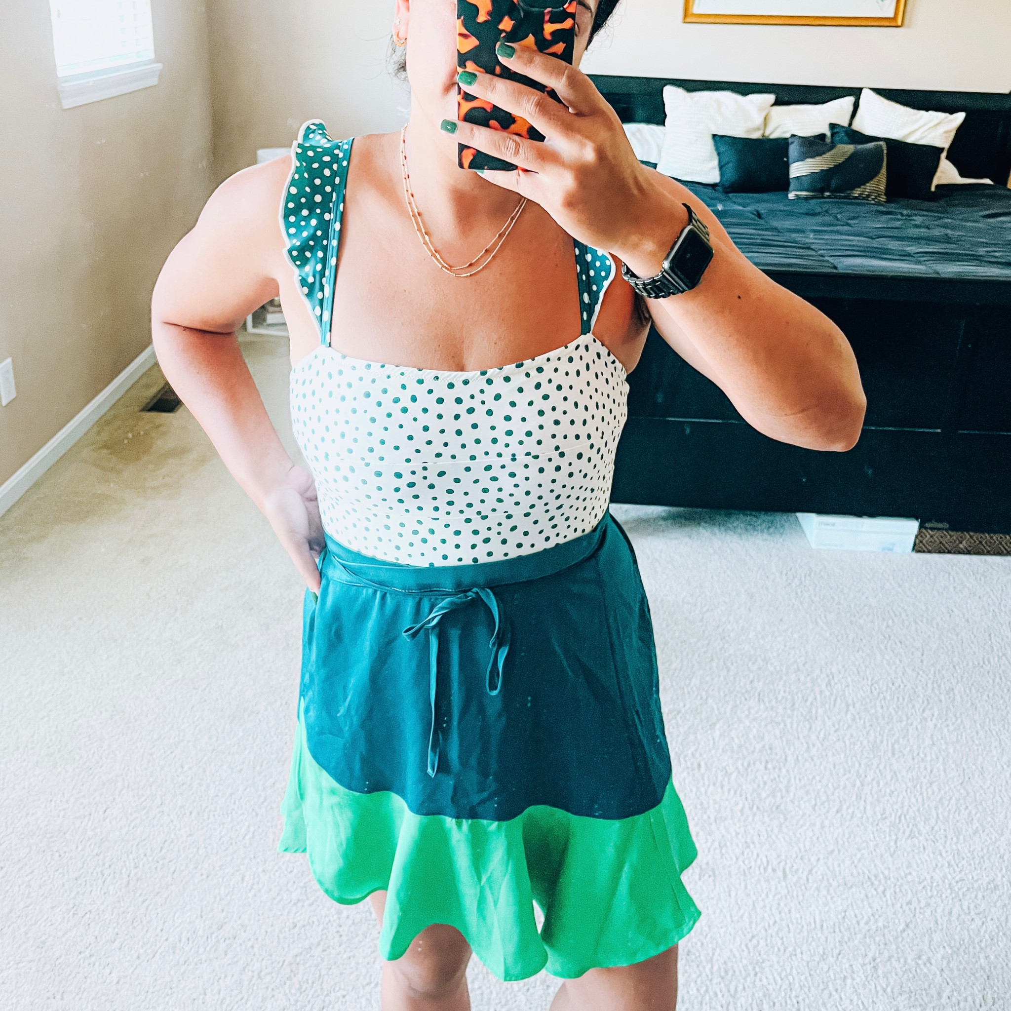 Summersalt
Swimsuit
One piece swim
Swim under $100
Size 6 suit, XS skirt

#LTKunder100 #LTKswim #LTKSale