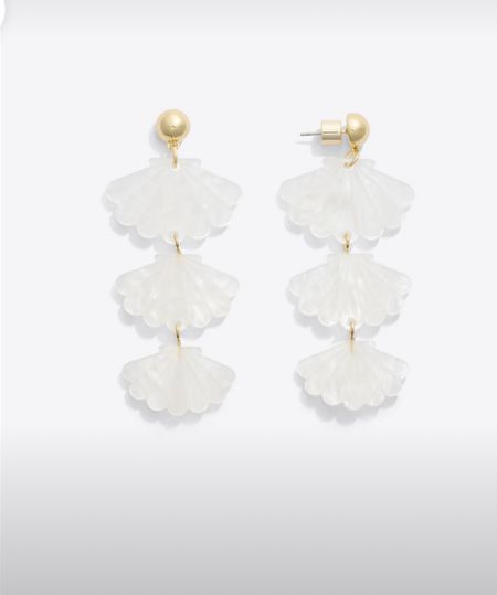 Shell Earrings

#LTKStyleTip #LTKTravel #LTKFindsUnder50