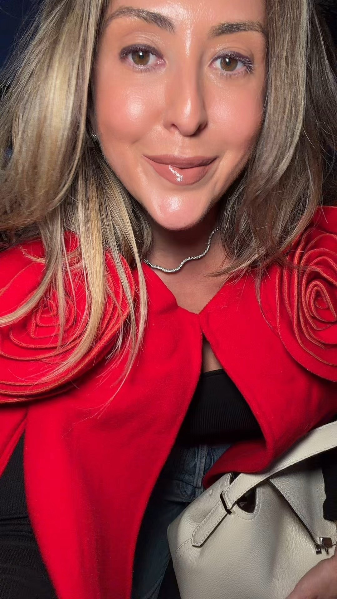 holiday cape 

#LTKHoliday #LTKGiftGuide #LTKootd