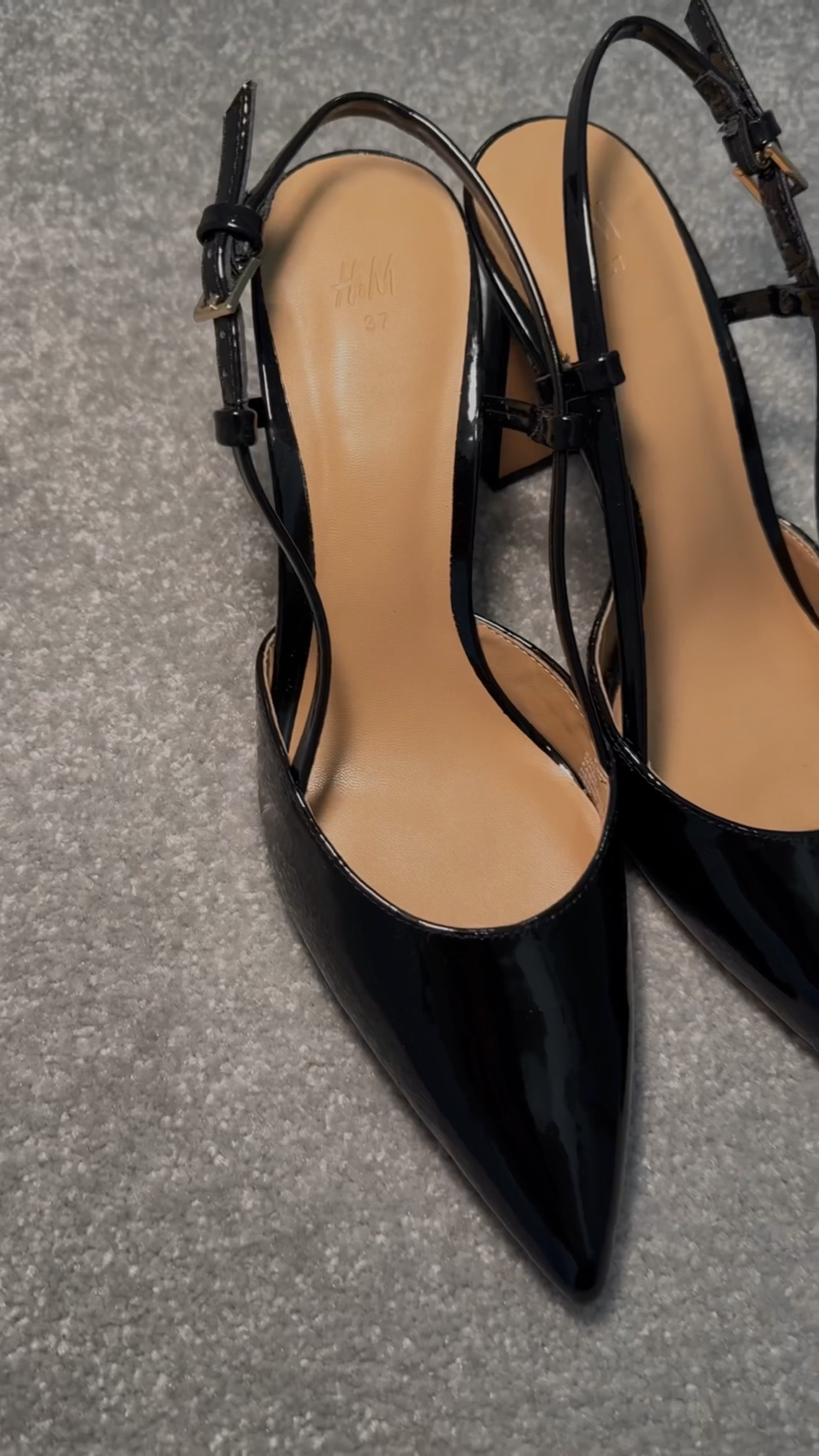 The perfect court heels!

#backtowork #courtheels #chunkyheels 

#LTKfindsunder50 #LTKworkwear #LTKshoecrush