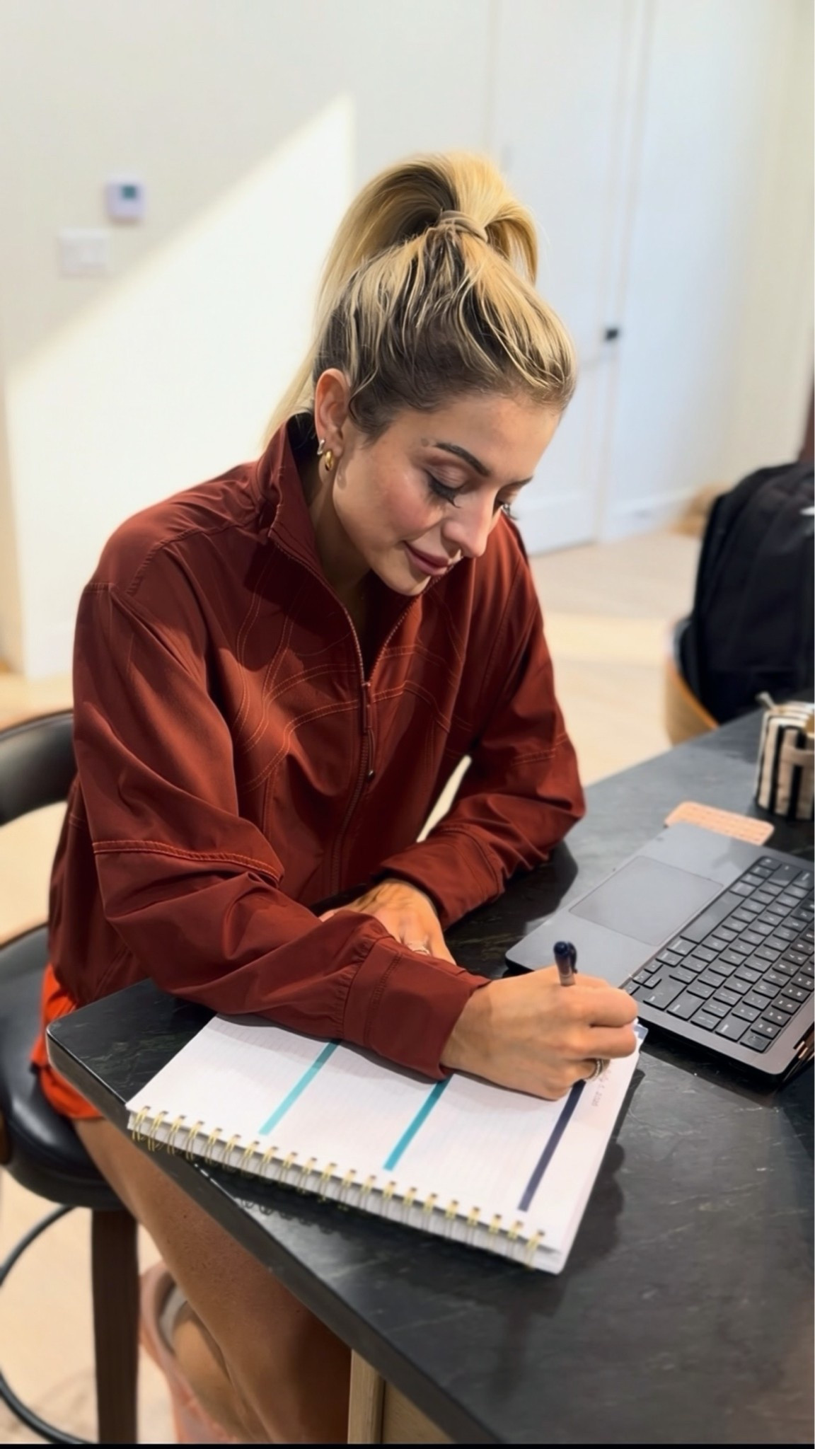 I love this comfy oversized track jacket and of course my planner

#LTKfitnessgoals #LTKActive #LTKWorkwear