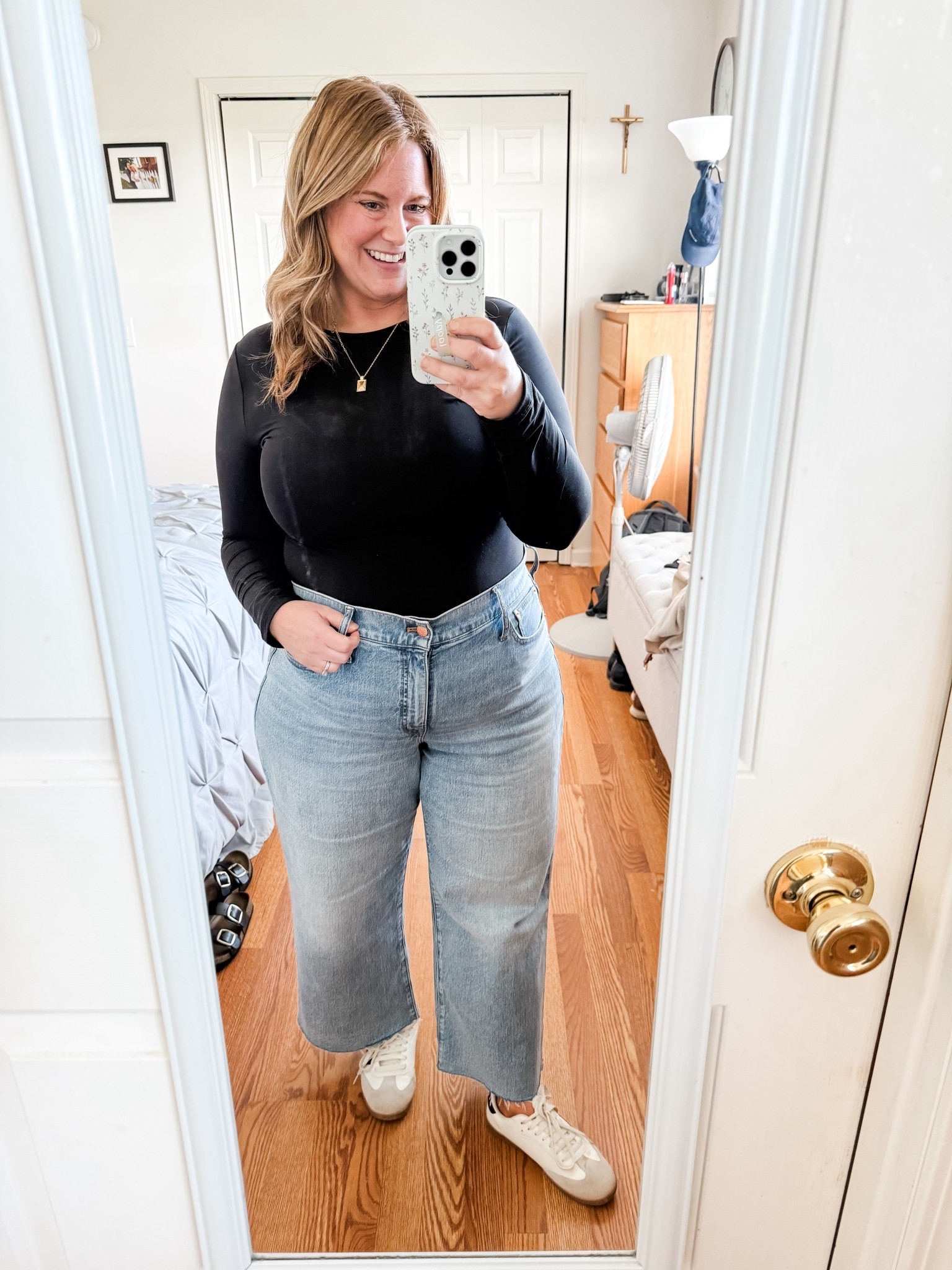 Wearing a 33 petite in my jeans and an Xl in my top! 

#LTKSeasonal #LTKMidsize #LTKPetite