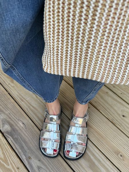 silver fisherman sandals

Perfect warm spring day running around with the kids calls for comfy sandals & a big tote bag.

#LTKstyletip #LTKSeasonal