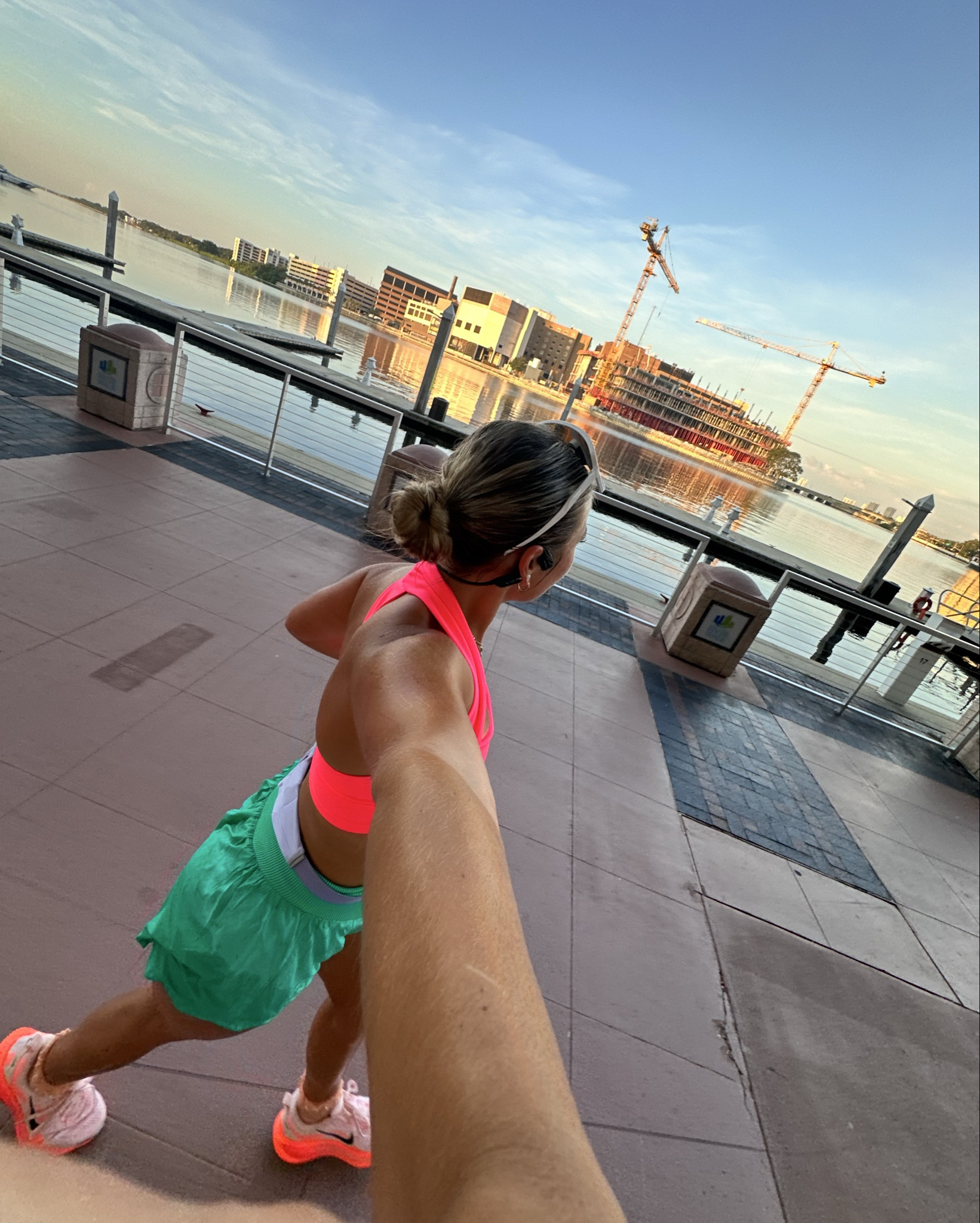 Bright fits make everything better >> 

#LTKFindsUnder100 #LTKActive #LTKSeasonal