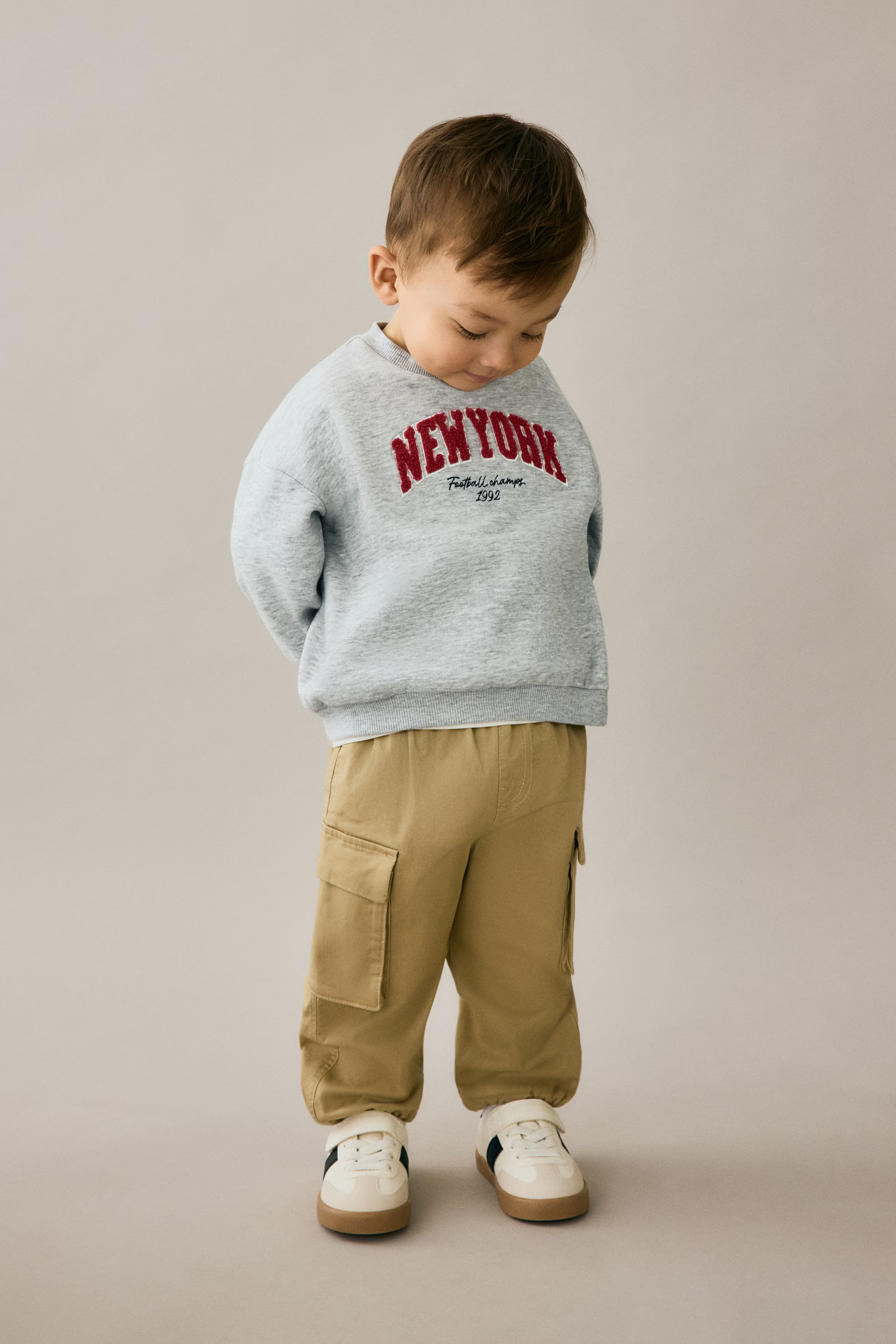 Motif-Detail Brushed-Inside Sweatshirt | H&M (US + CA)