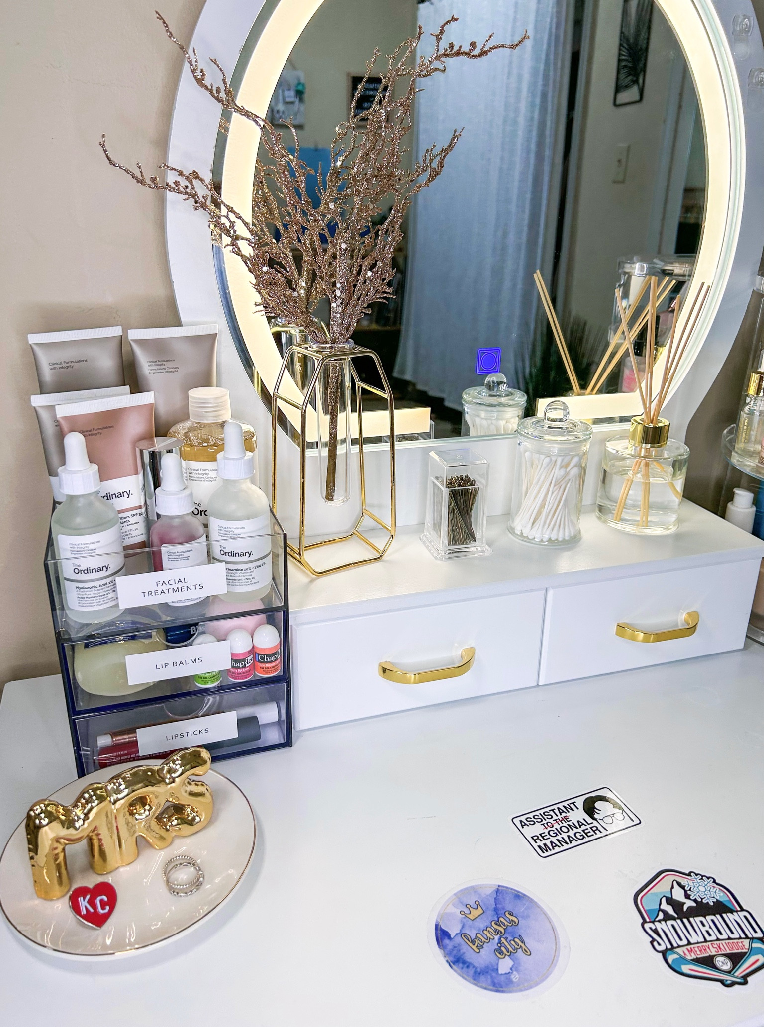 Those clear drawers are amazing 🙌🏼

#LTKhome #LTKbeauty