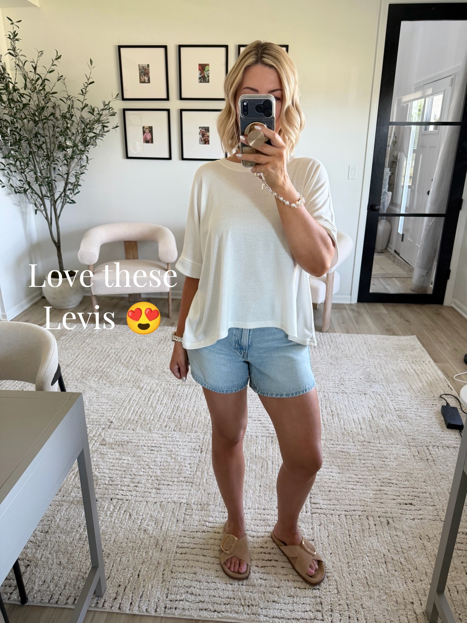 Casual summer outfit! Loving these new cinch waist Levi’s (I sized up). Wearing a small in the tee

#LTKSaleAlert