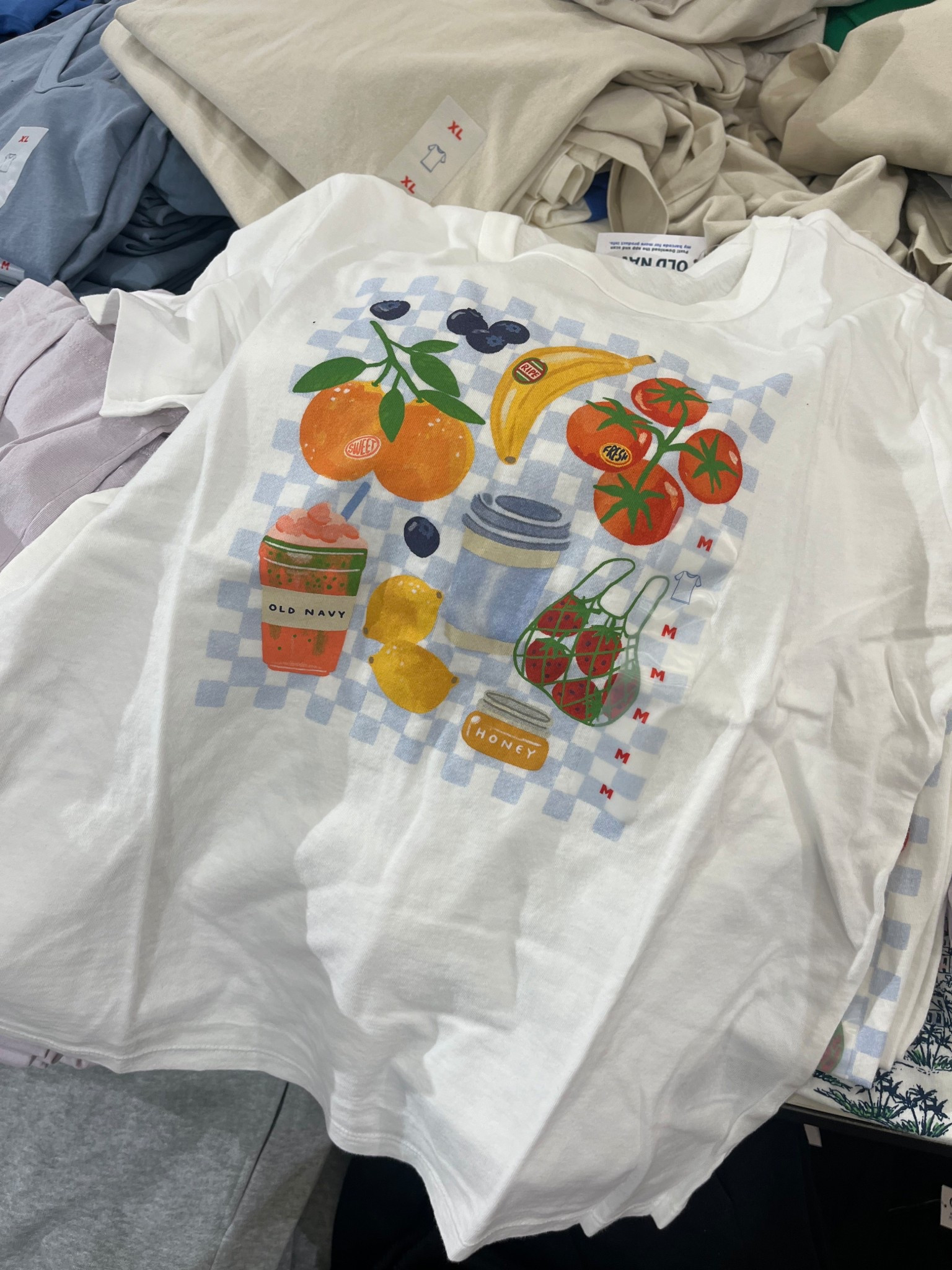 a cute little fruit & veggie shirt from old navy! on sale for under $8 today!!

old navy sale, summer t-shirts, summer outfit inspo



#LTKStyleTip #LTKSaleAlert #LTKSeasonal