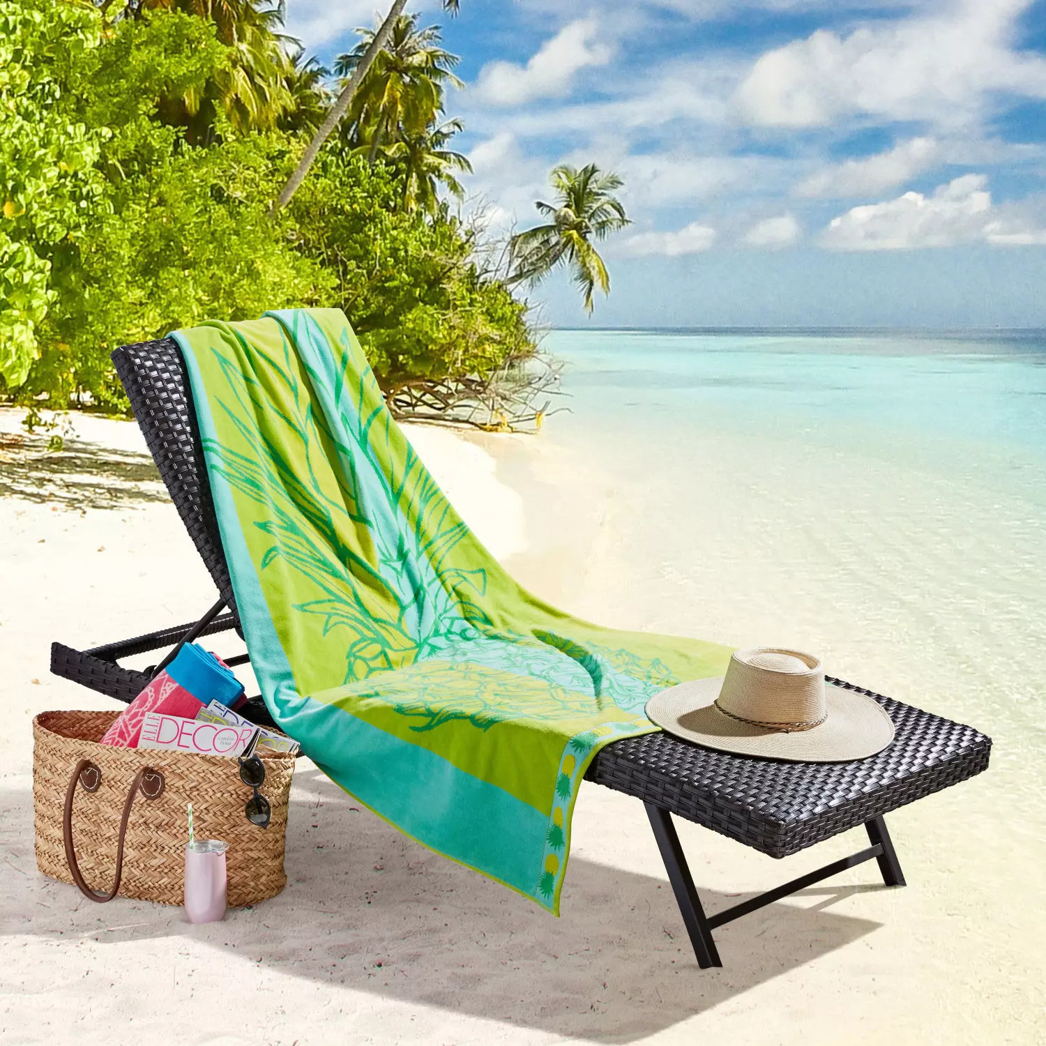 Member's Mark Set of 2 Oversized Beach Towels, 40" x 72" (Assorted Designs) | Sam's Club