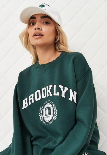 Missguided - Petite Green Co Ord Brooklyn Oversized Varsity Sweatshirt | Missguided (UK & IE)