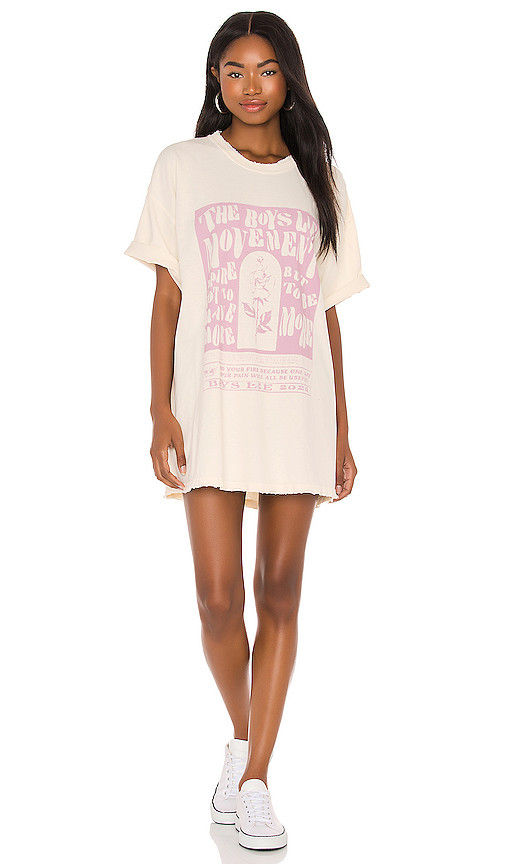 Boys Lie Boys Lie Movement Tee Dress in Cream. | Revolve Clothing (Global)