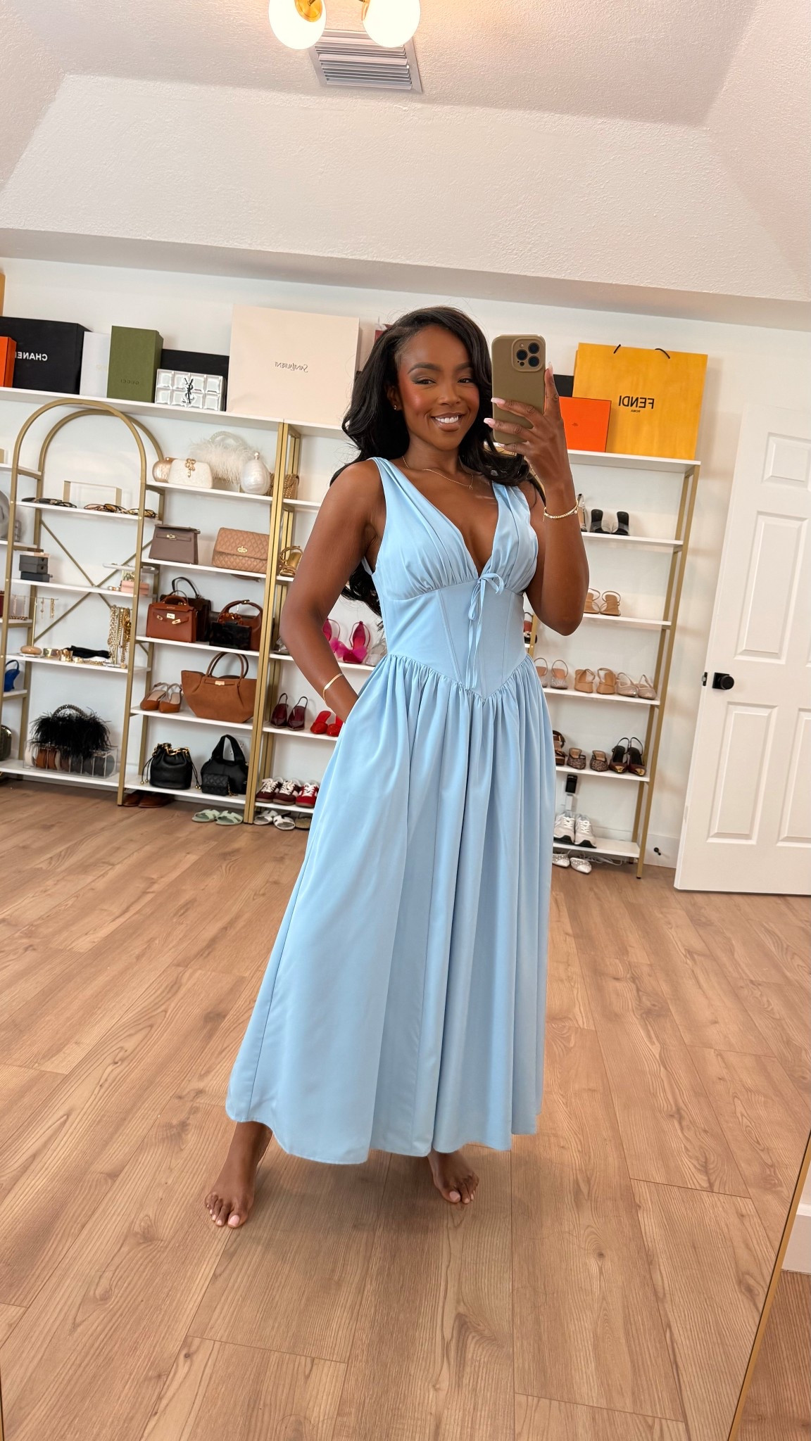 🌸 Spring Vibes All Day! 🌸

It’s time to refresh your wardrobe with these spring outfits that bring all the floral, flowy, and fun vibes you need this season! 🌷 From dresses to sandals, these looks are perfect for everything from brunch to date night. Who’s ready to step into spring with style? 🌞✨

💬 Loving these looks? Drop a 🌸 in the comments if you’re ready to welcome spring in style!👇

✨ For reference: I’m 5’4”, 140 lbs, size small & size 6!

#SpringOutfits #SpringFashion #MidsizeFashion #PetiteFashion #PlusSizeFashion #TallWomenFashion #BlackWoman #OOTD #DateNightOutfit #WorkOutfit #TrenchCoat #Dresses #DressJeans #Sandals #Shoes #BumpFriendly #PostpartumOutfits #Size14 #FashionInspo #ExplorePage #TrendyLooks #EffortlessStyle #LuxuryLooks #SummerVibes #StyleGoals