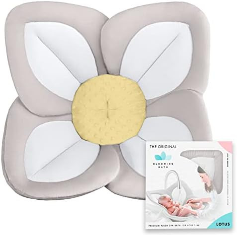 Blooming Bath Lotus Bath Seat - Plush Minky Baby Sink Bathtub - The Original Washer-Safe Flower S... | Amazon (US)