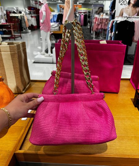 This bag is so cute!!! The pink is stunning! Perfect for a tropical vacation! and I love the gold chain detail!! And it’s under $30!! And it comes in other colors! #bag #purse #handbag 



#LTKfindsunder100 #LTKstyletip #LTKswim