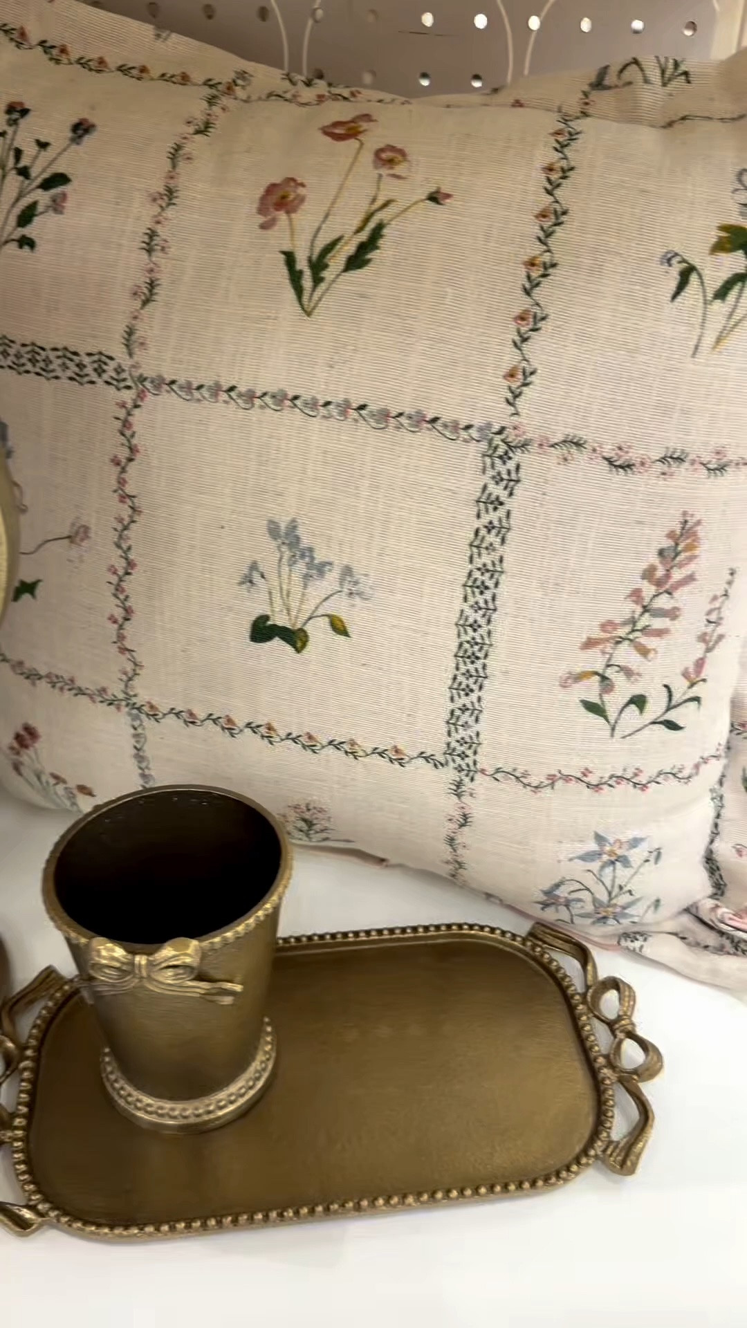 @Target home finds. I am absolutely loving the antique brass bow collection❤️

#LTKHome