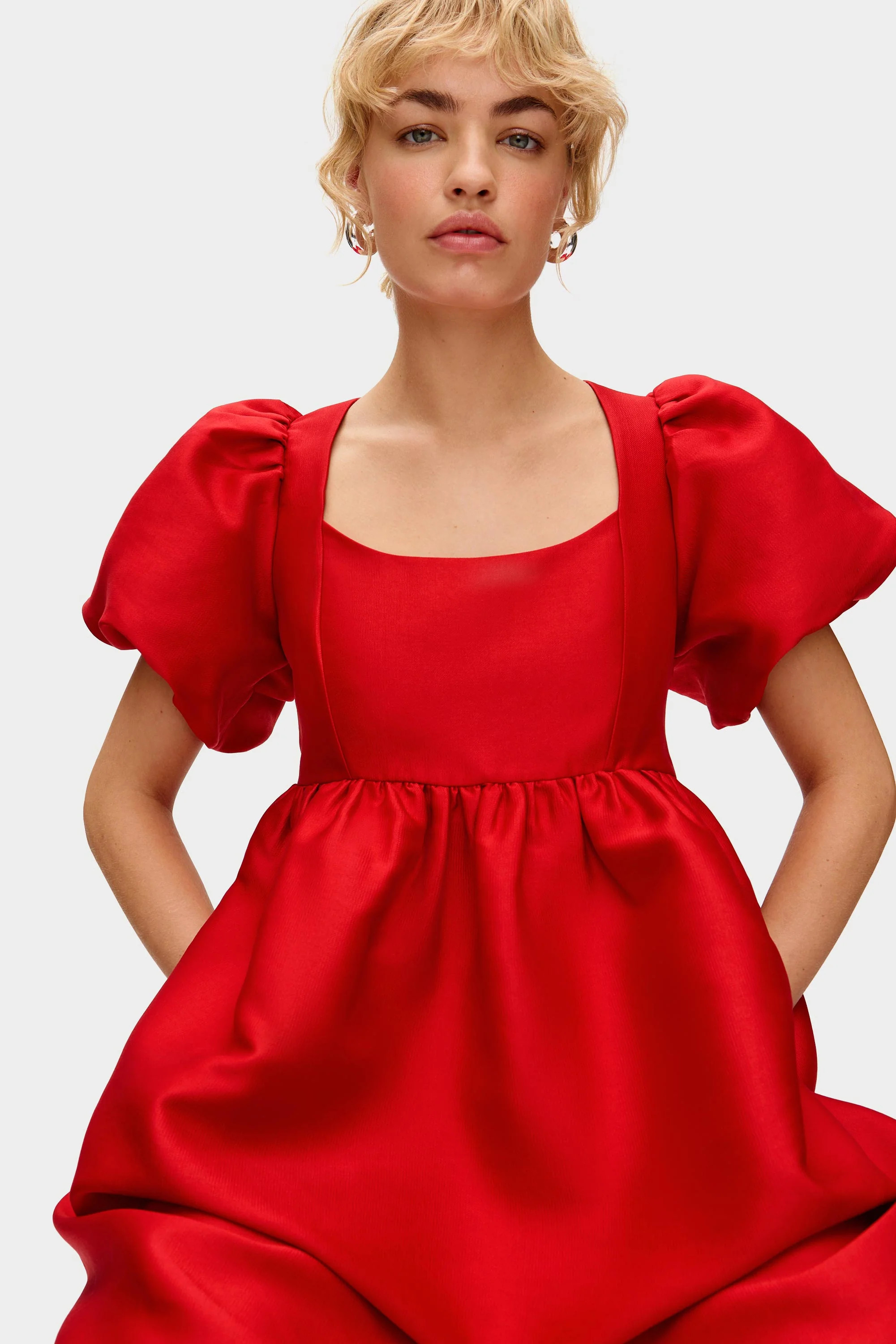 ALIGNE Puff Sleeve Satin Party Dress - Red | IVY | Aligne UK