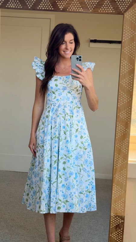 I love this blue midi floral dress! Perfect for brunch dates or your next vacation trip! #travellook #springstyle #outfitinspo #wardroberefresh

#LTKSeasonal #LTKstyletip #LTKtravel
