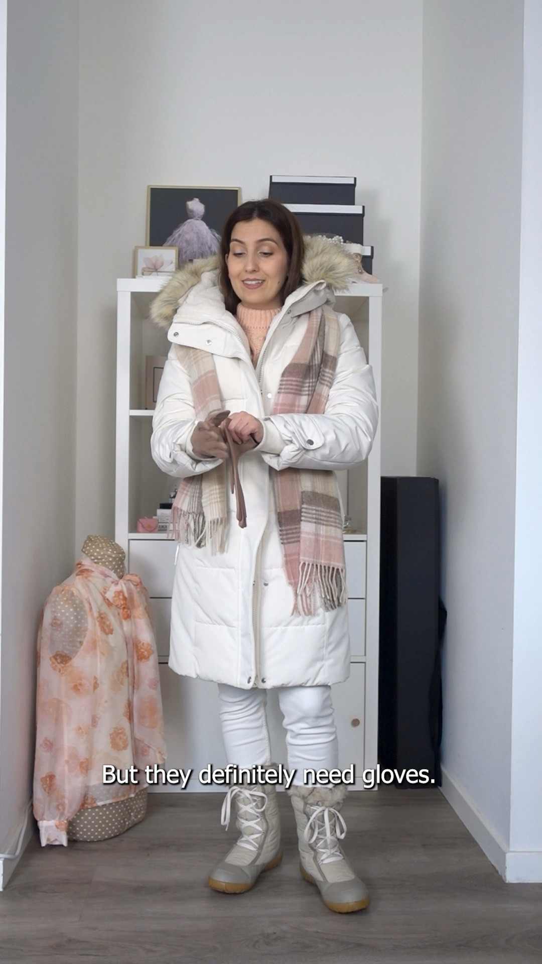 Day 10 of 25 days of festive outfits!

On today’s holiday look we are going to Switzerland for Christmas so a warm, snow appropriate outfit is mandatory!


#LTKeurope