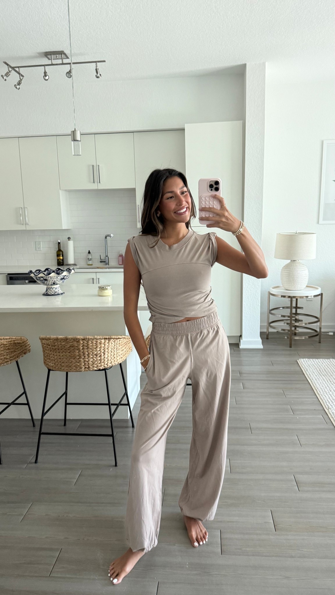 i have this in so many colors! so comfy & love this neutral for fall!

#LTKStyleTip #LTKFindsUnder100 #LTKSeasonal