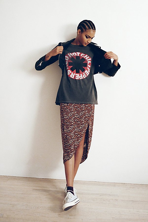 Red Hot Chili Peppers Tee - Black S/M at Urban Outfitters | Urban Outfitters (US and RoW)